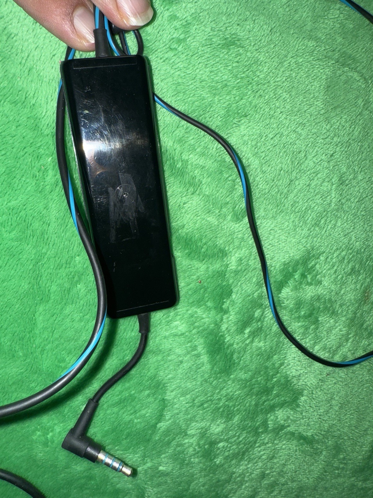 Bose QuietComfort 20 QC20 Noise Cancelling Headphones Earbuds