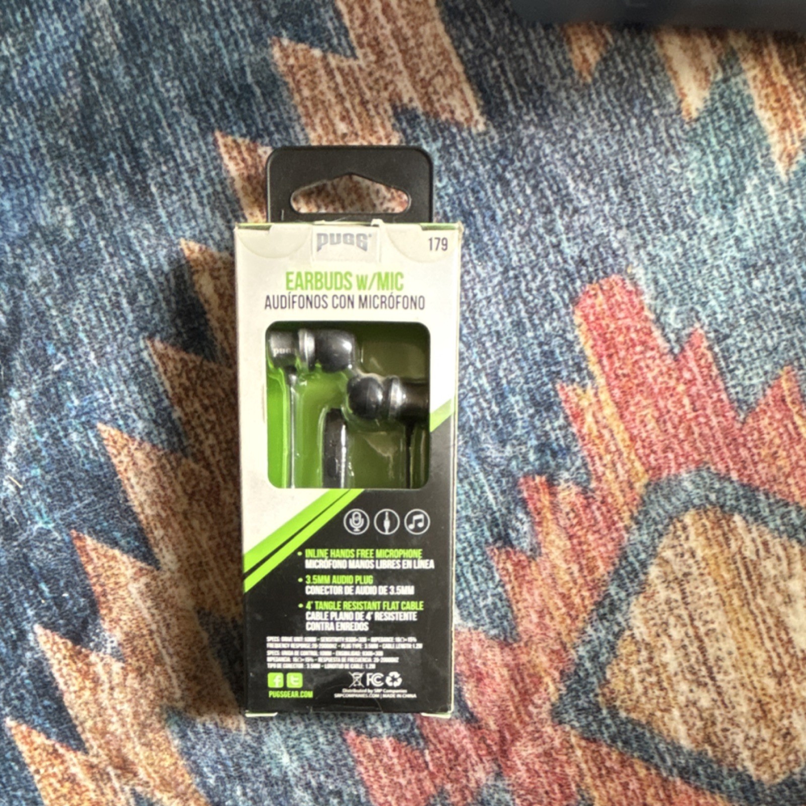 PUGS 179 In-Ear Earbuds Black 3.5mm Built-In Microphone Tangle Resistant Cable