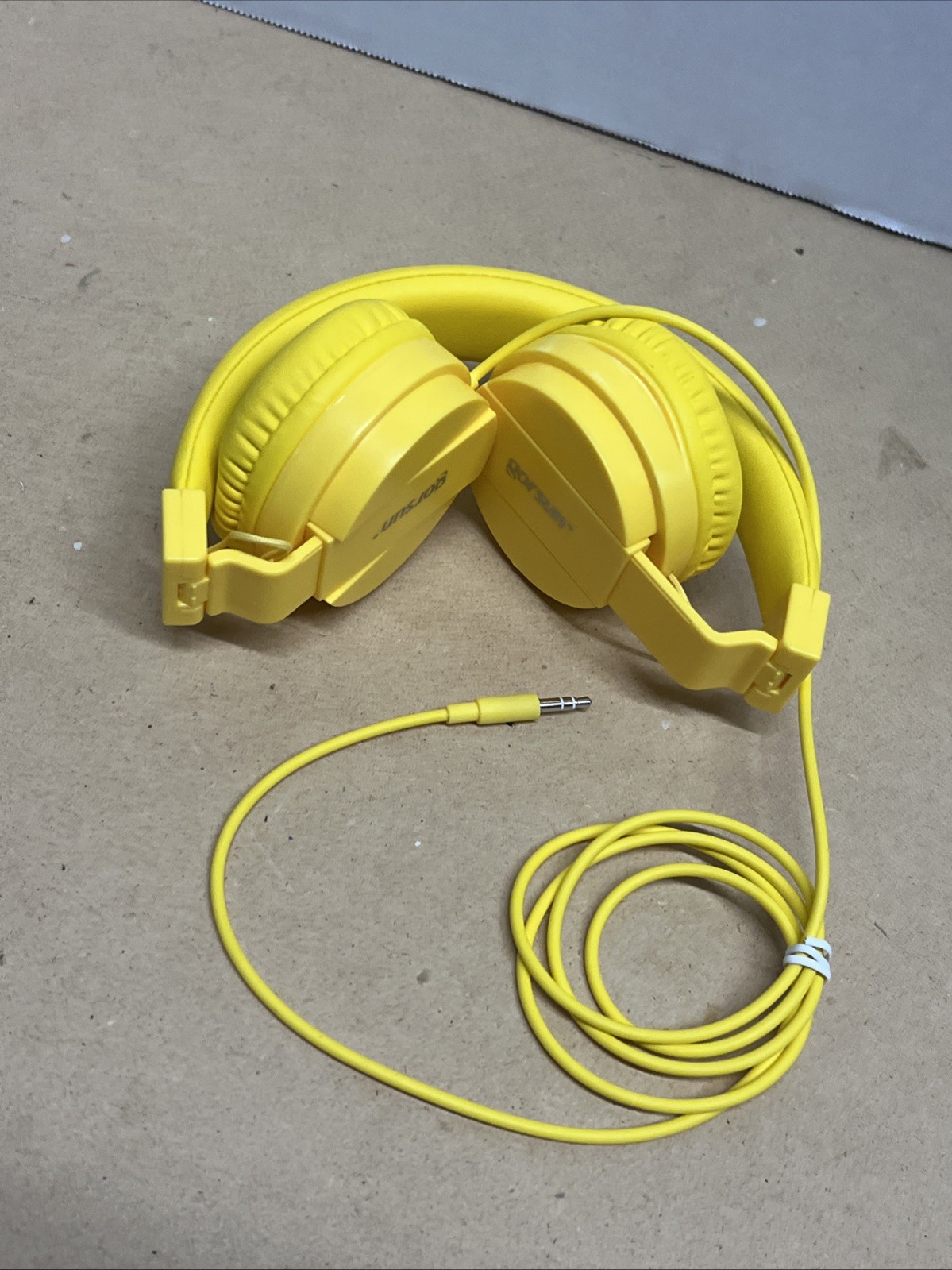 Gorsun Stereo Portable Wired Headphones (GS-778) – Yellow