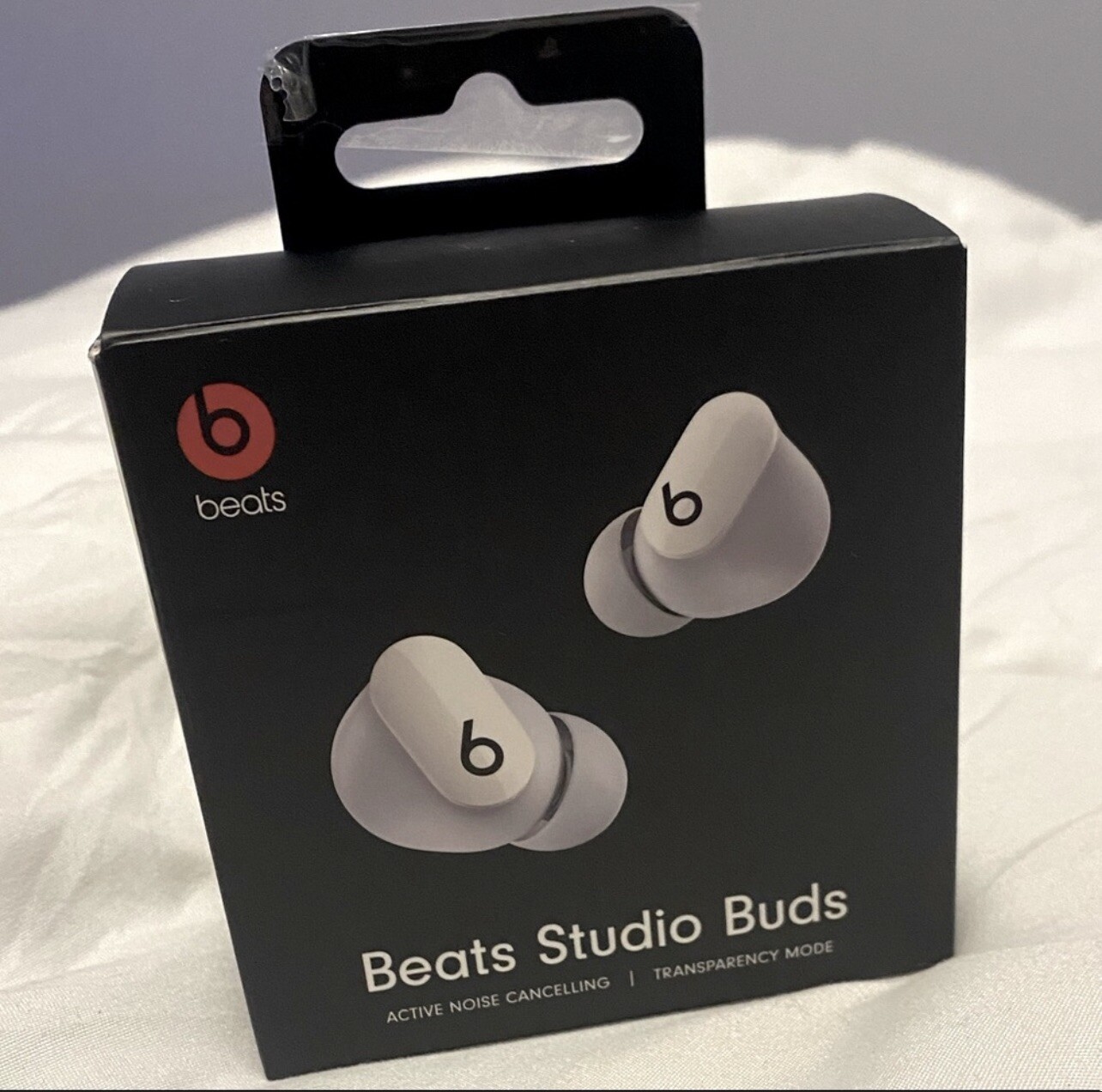 UNOPENED Beats by Dr. Dre Studio Buds – White