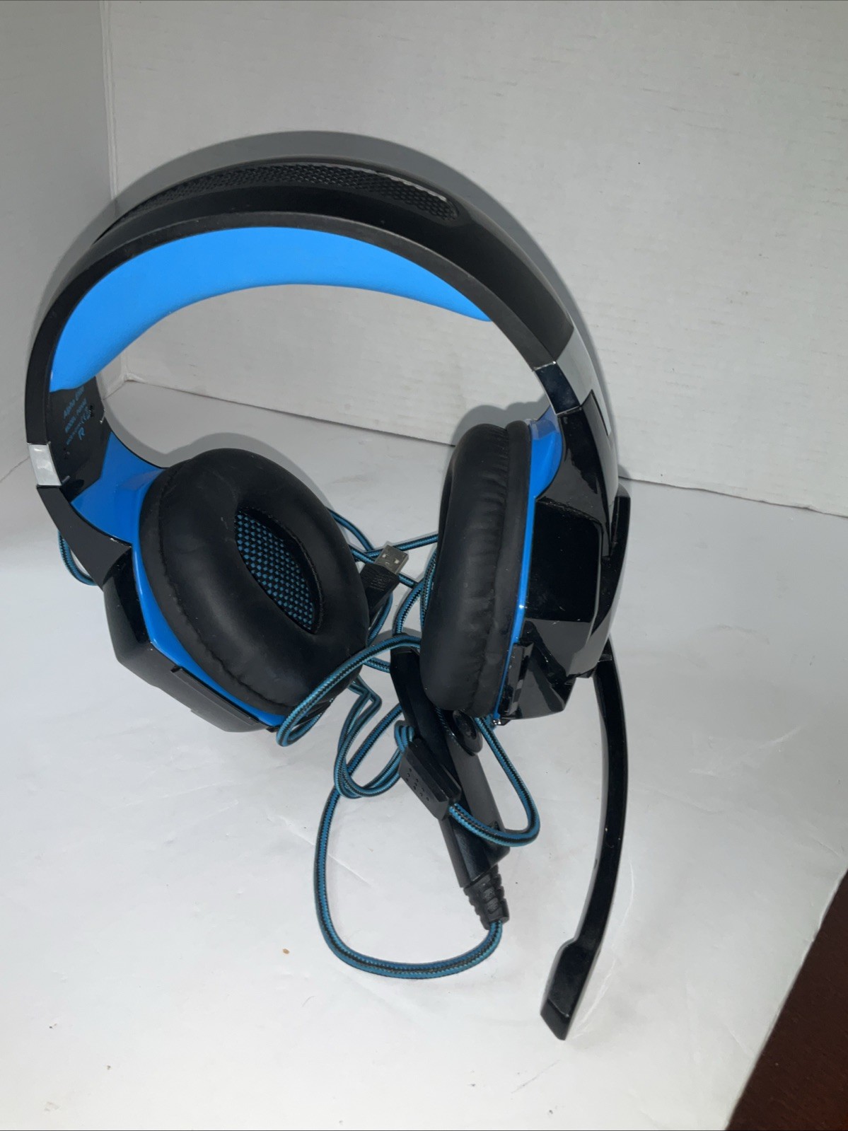 Estos Son Auriculares negro Y Azul o Tiene Caja Funciona G2000