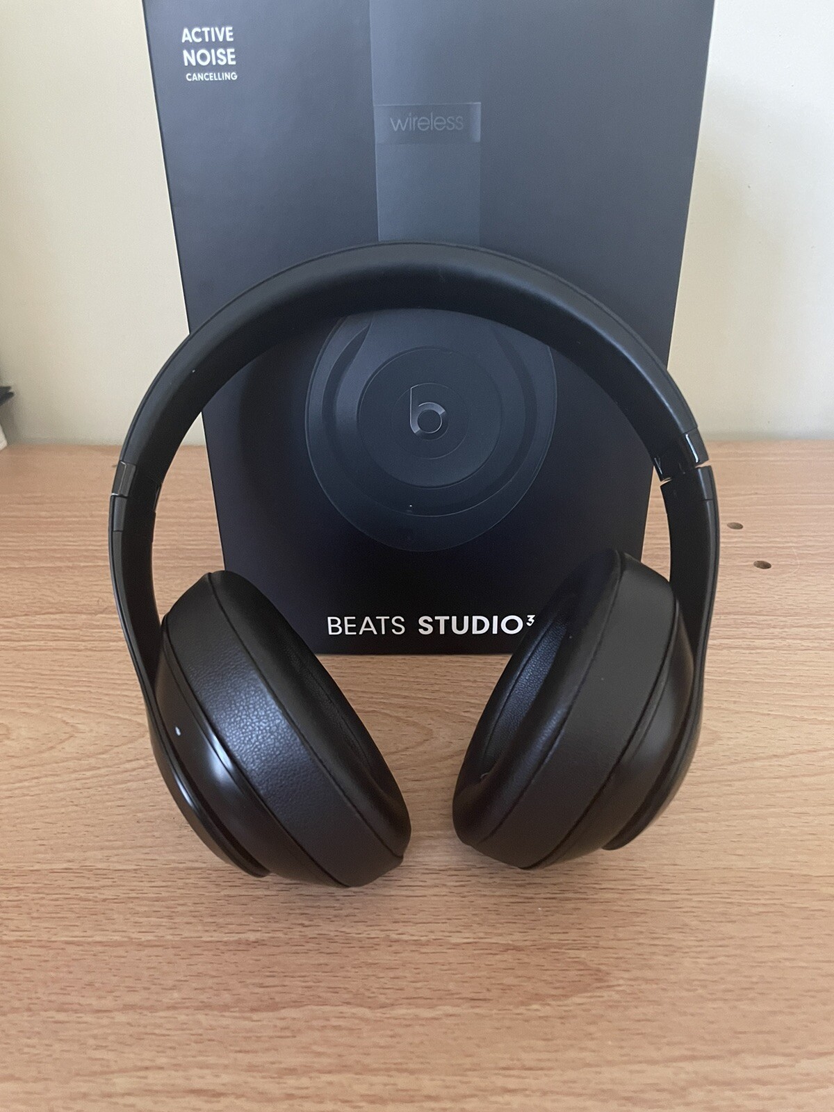 Beats by Dr. Dre Studio3 Over the Ear Wireless Headphones – Black