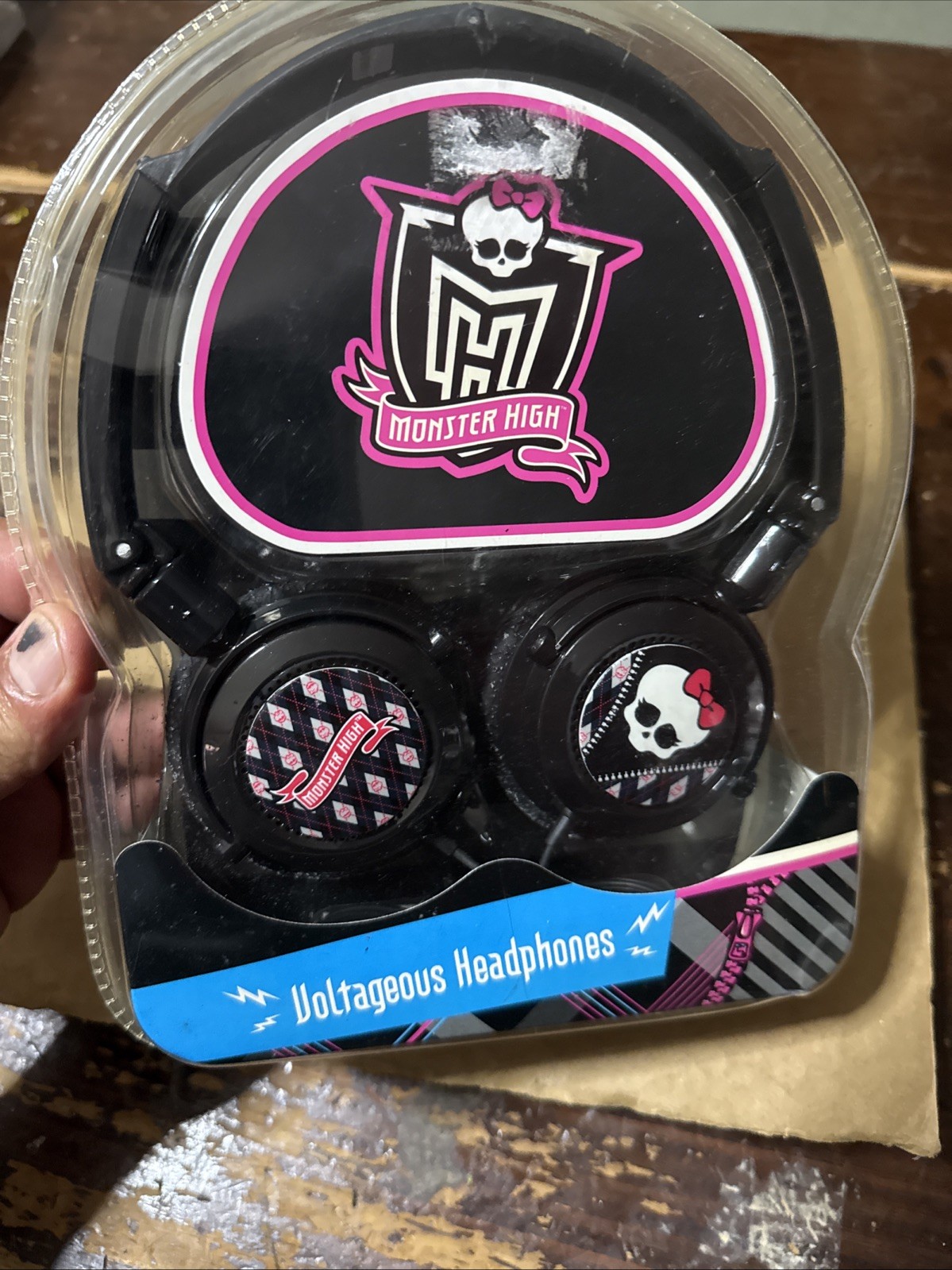 2011 Sakar Monster High Voltageous Headphones NOS (READ)