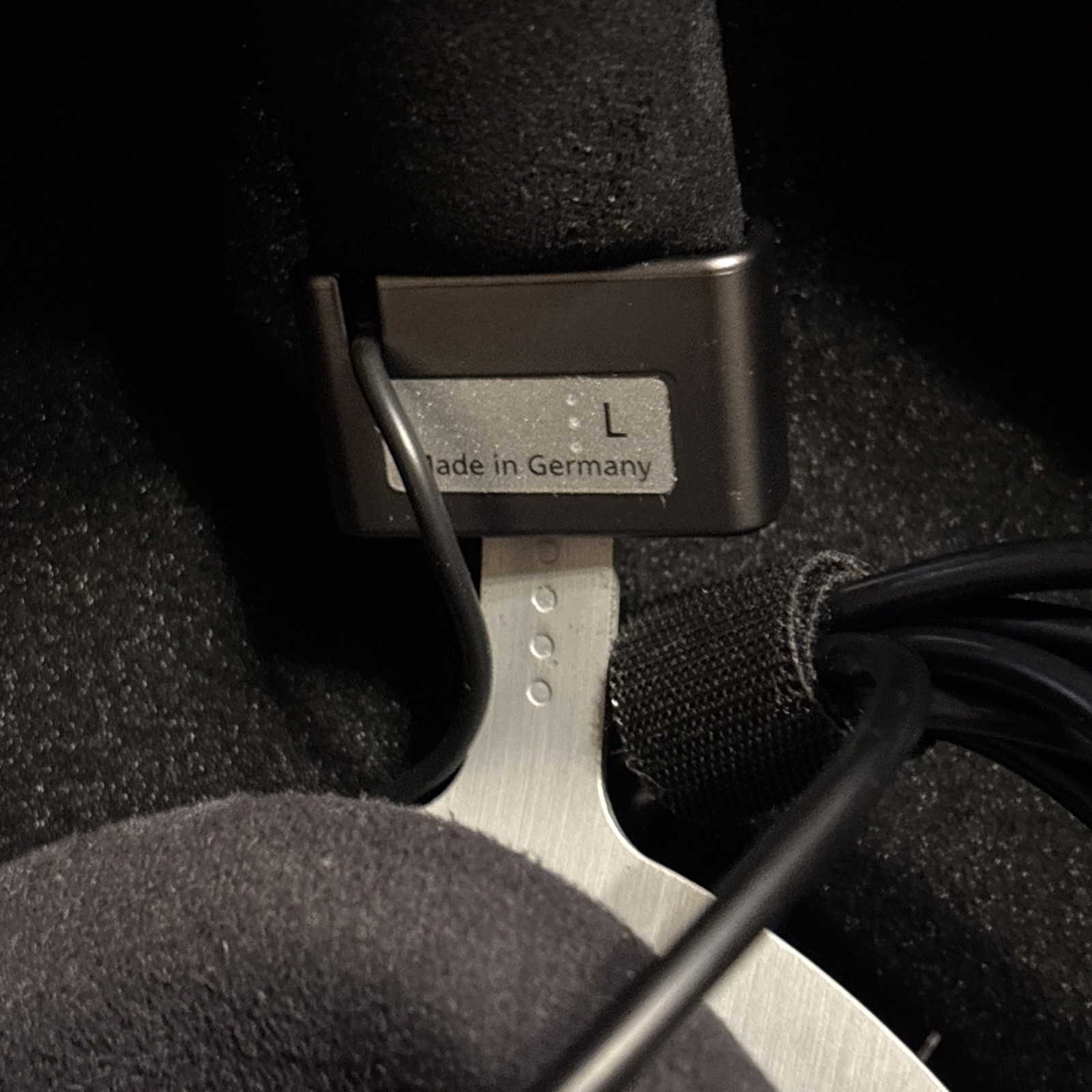 Beyerdynamic T90 Headphones USED NO BOX – CASE = YES
