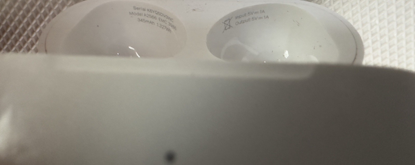 Apple AirPods 3rd Gen A2564 Bluetooth Wireless In-Ear Mic White + Cable