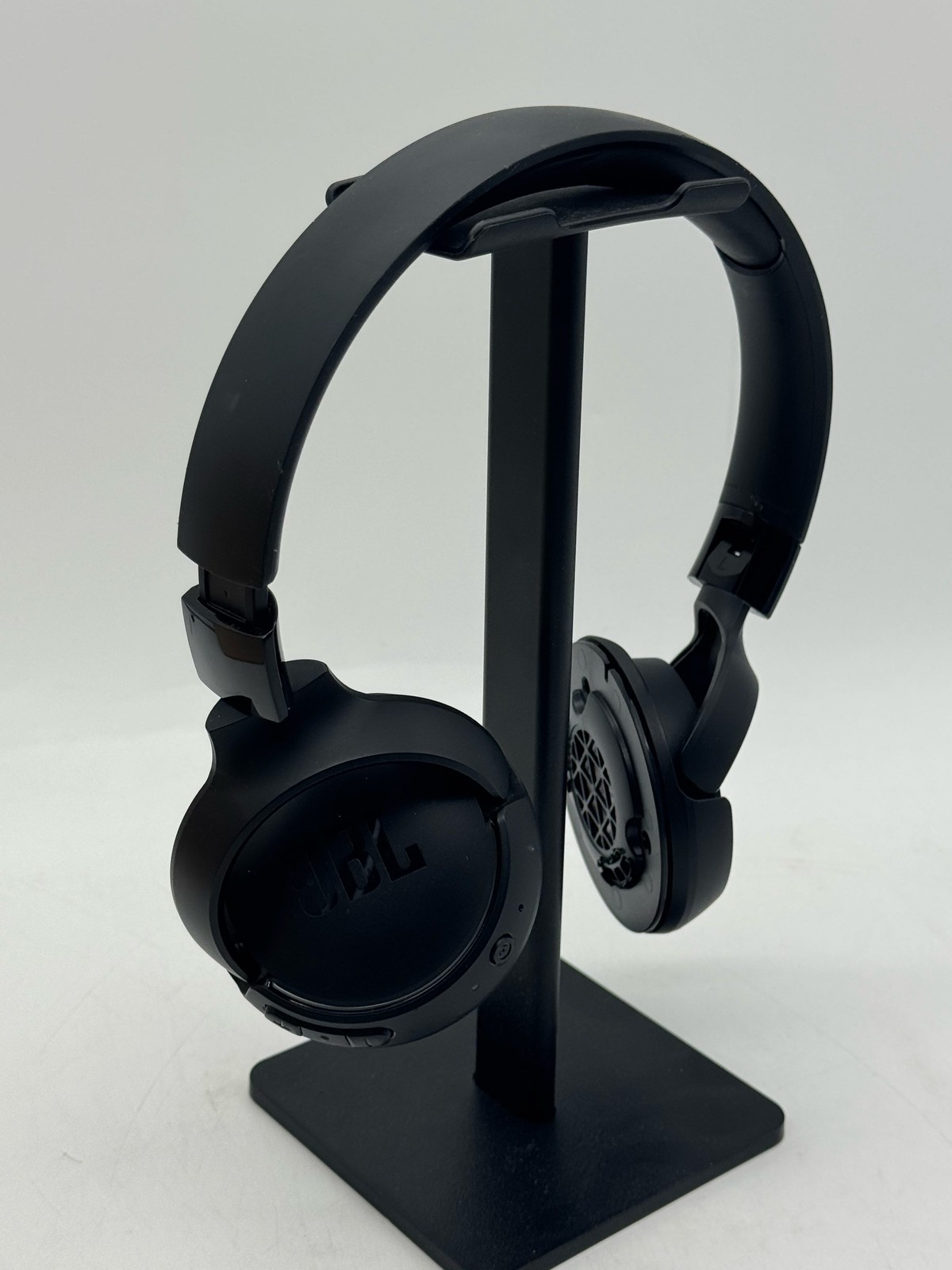 (BROKEN) JBL Tune 520BT – Wireless On-Ear JBLT520BTBLKAM BT 5.3 Pure Bass