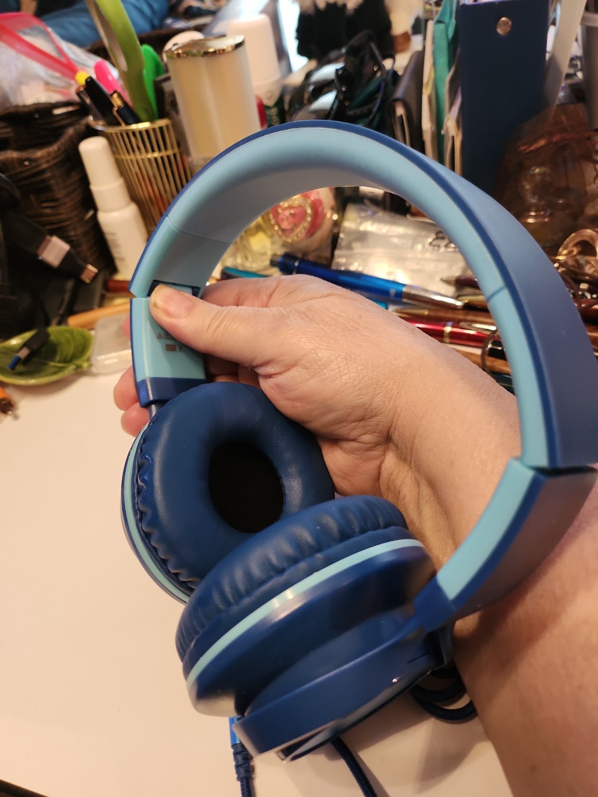 Ailihen Headphones ? In Brilliant Blue