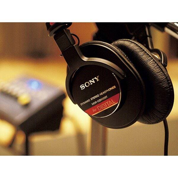 SONY MDR-CD900ST Studio Monitor Stereo Headphones For Professionals NEW