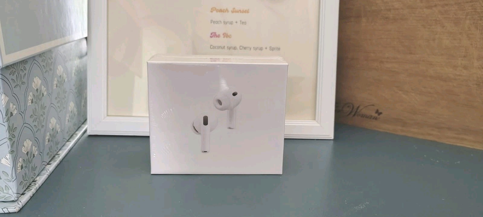 Apple AirPods Pro 3 Wireless Bluetooth In-Ear Earbuds White Brand New Sealed