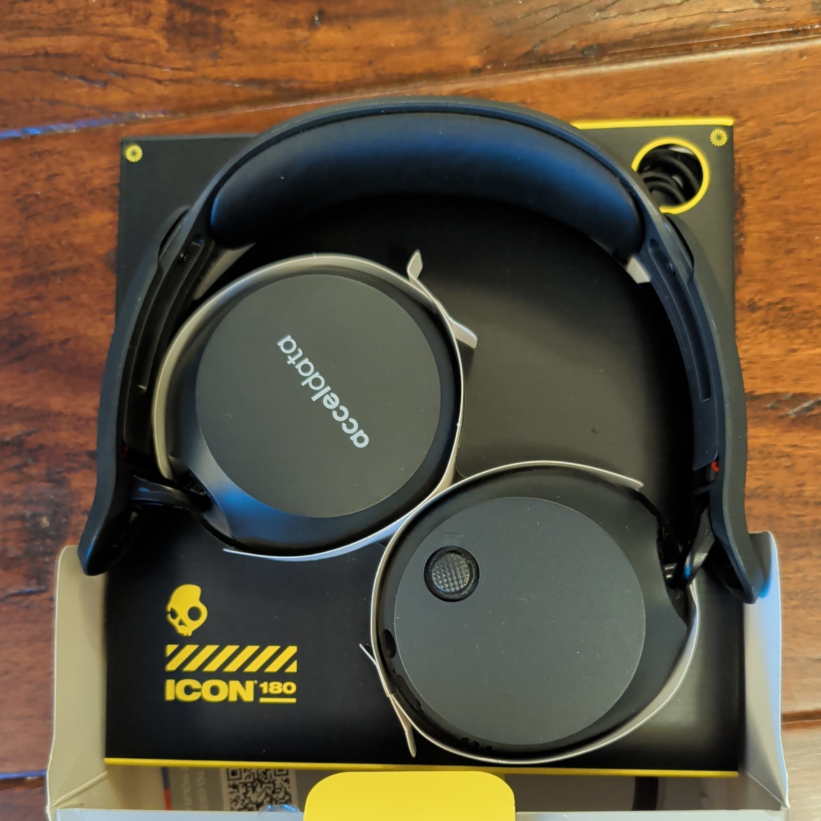 Skullcandy Icon 180 Wireless On-Ear Headphones – Black