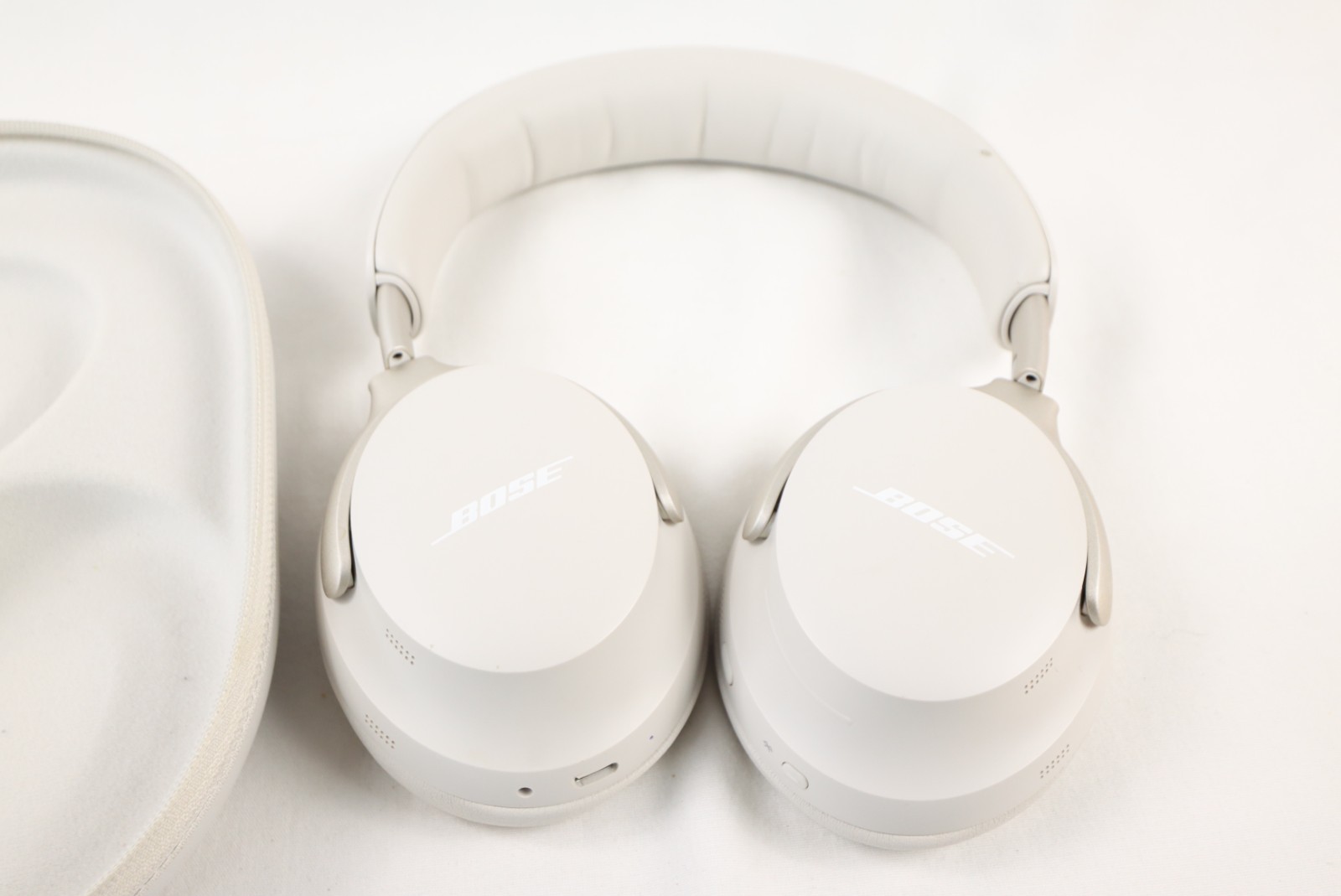 BOSE QuietComfort Ultra Headphones Sandstone Noise Canceling