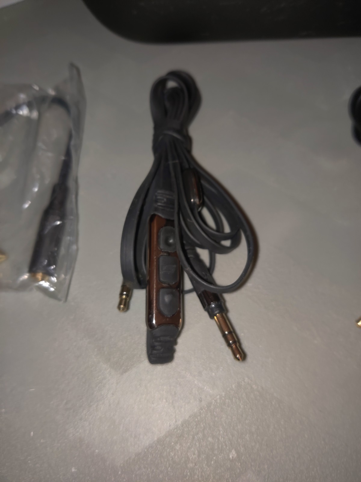 Scosche Headphones Headset Black Complete Tested Working