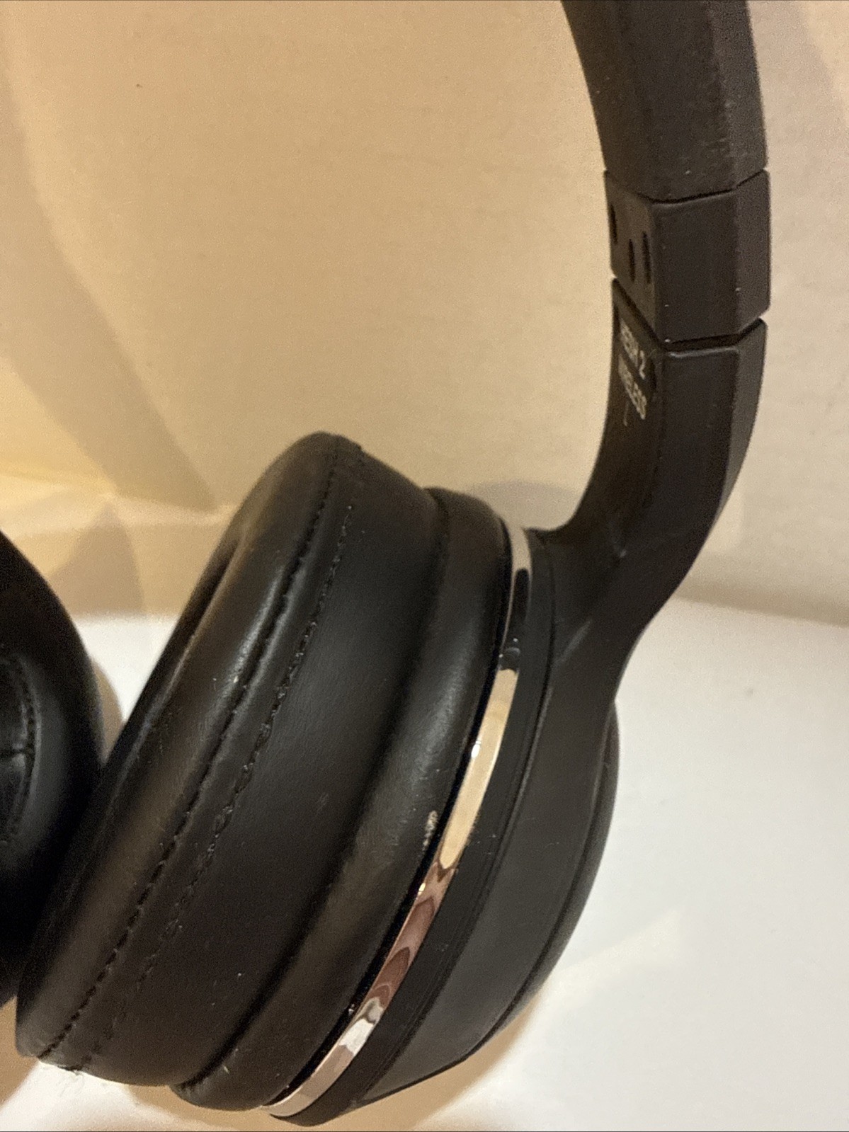 Skullcandy Hesh 2 Unleashed Wireless Over the Ear Headphones WORKS!