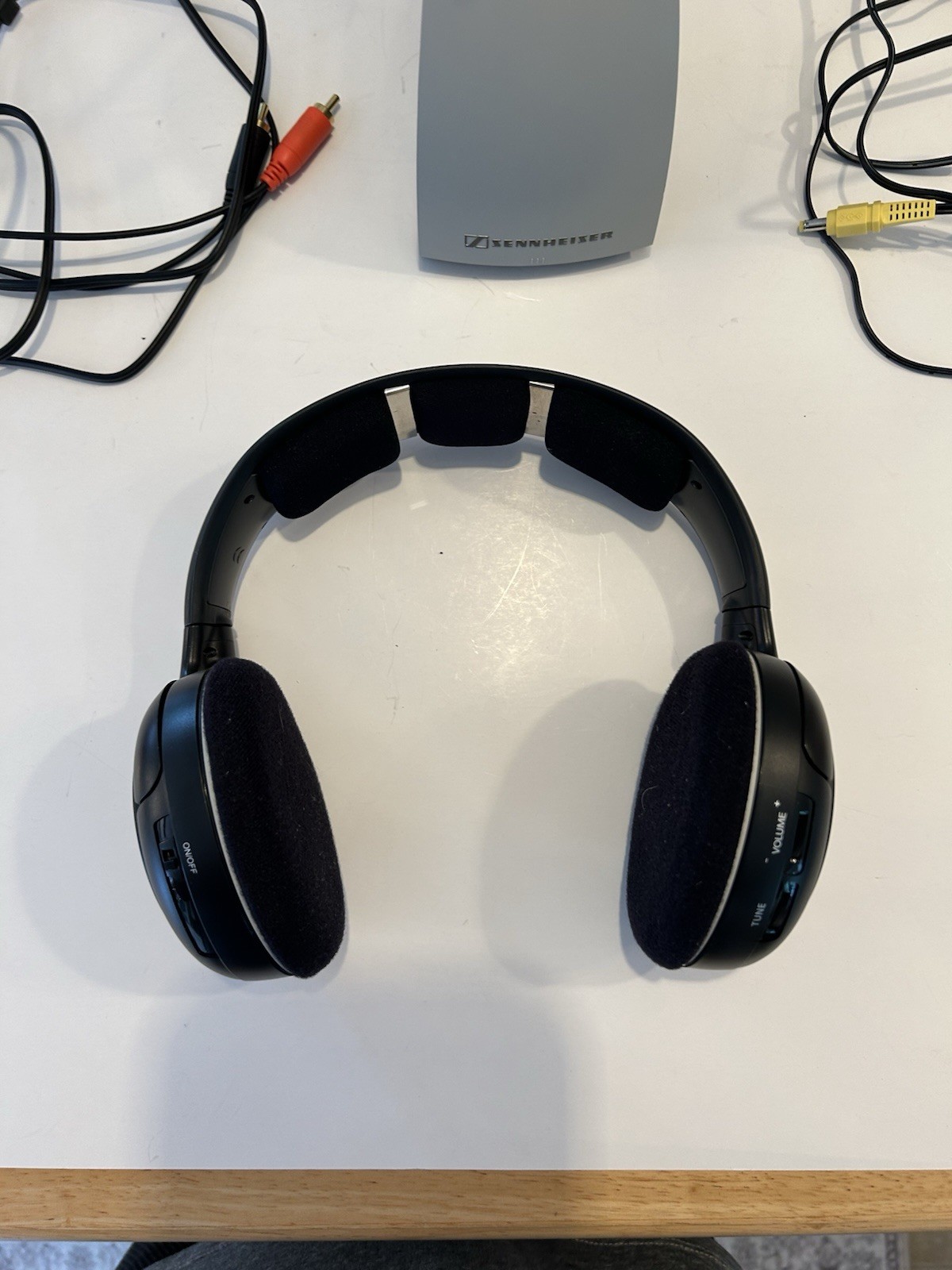 Sennheiser HDR 120 RF UHF Wireless TV Headphones TR120 Base Adapter Rechargeable