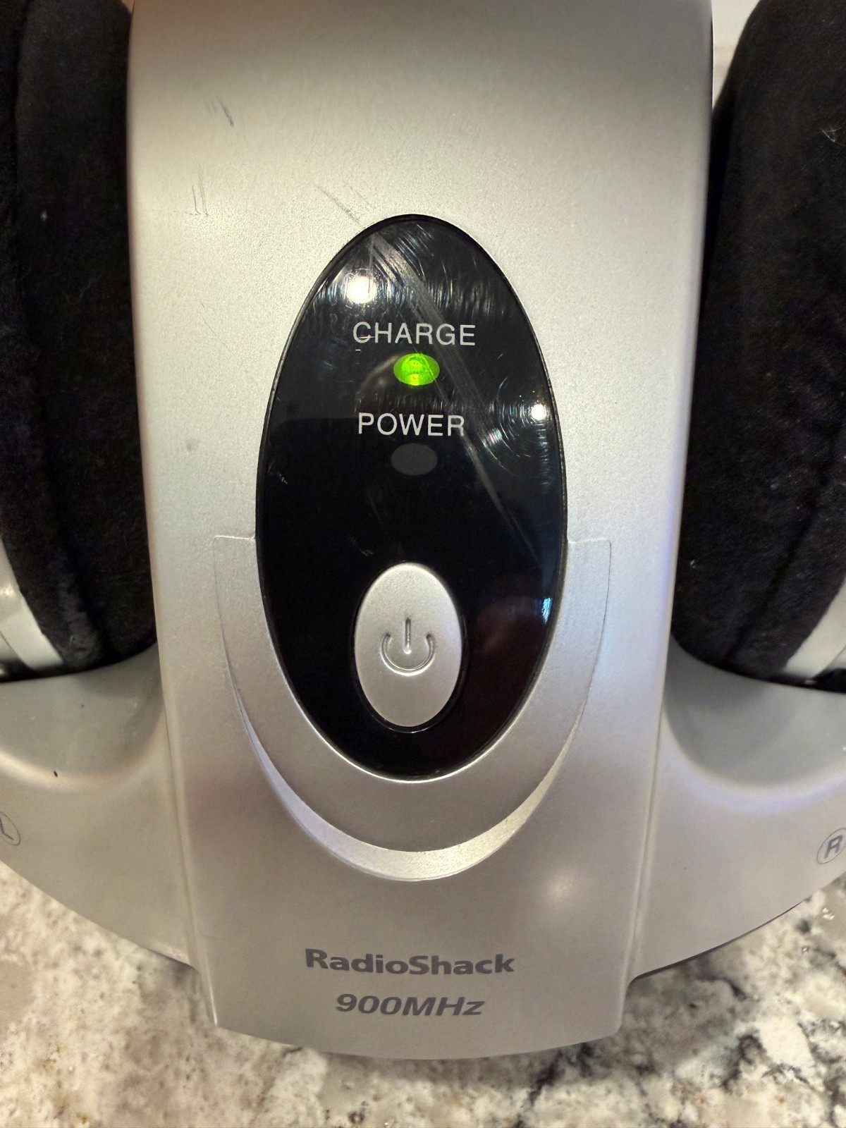 RadioShack 900MHz Rechargeable Analog Wireless Stereo Headphones 33-1197 Tested