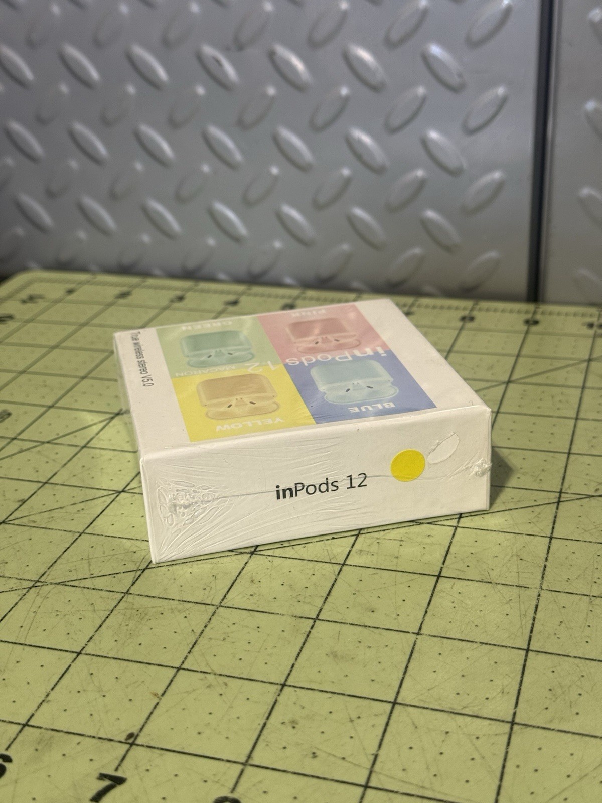 inPods 12 Wireless Stereo V5.0 NEW Sealed Yellow