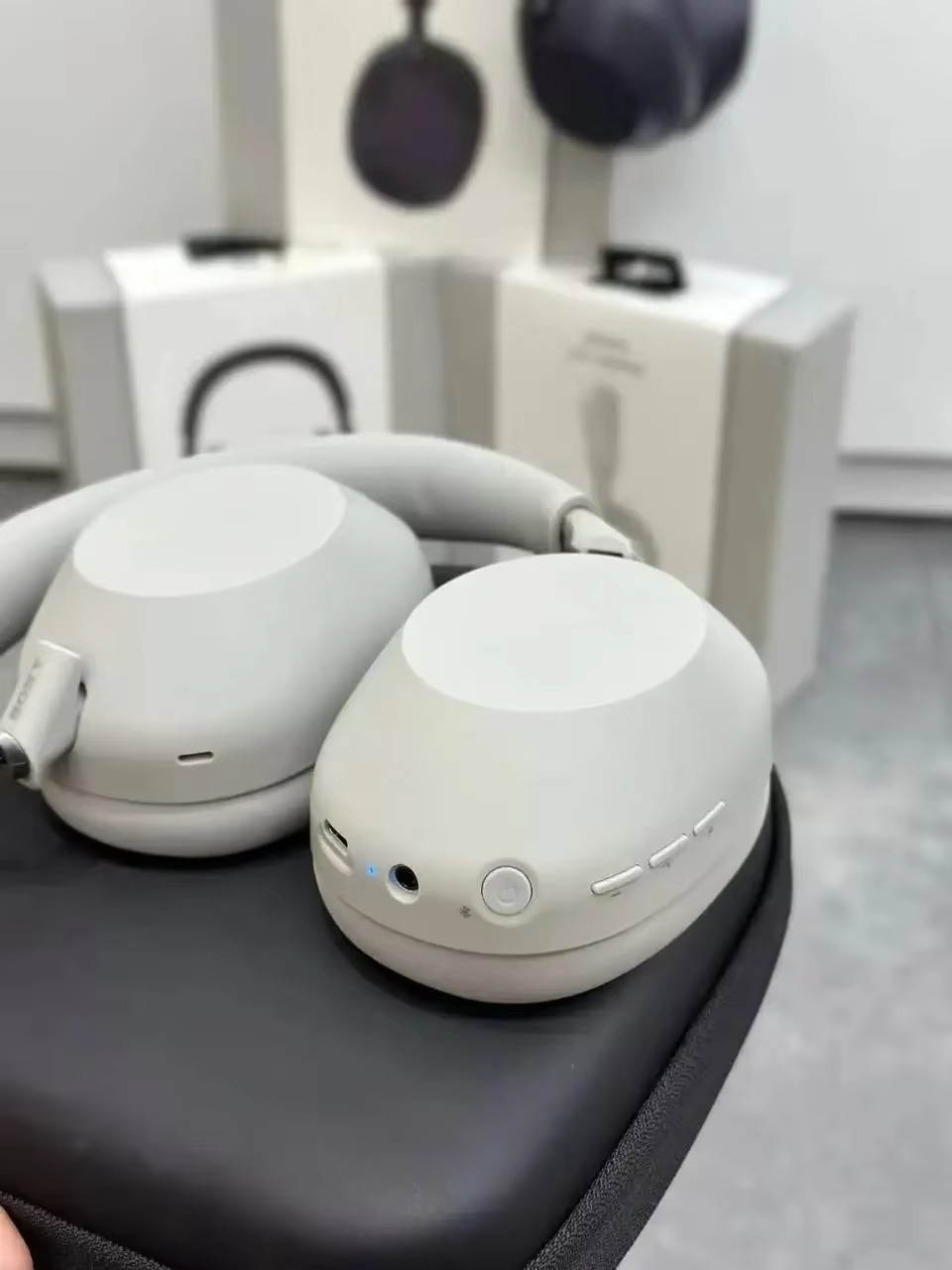 Wireless ANC Bluetooth 5.3 Over-Ear Headphones XM6 Style USB-C Premium Sound