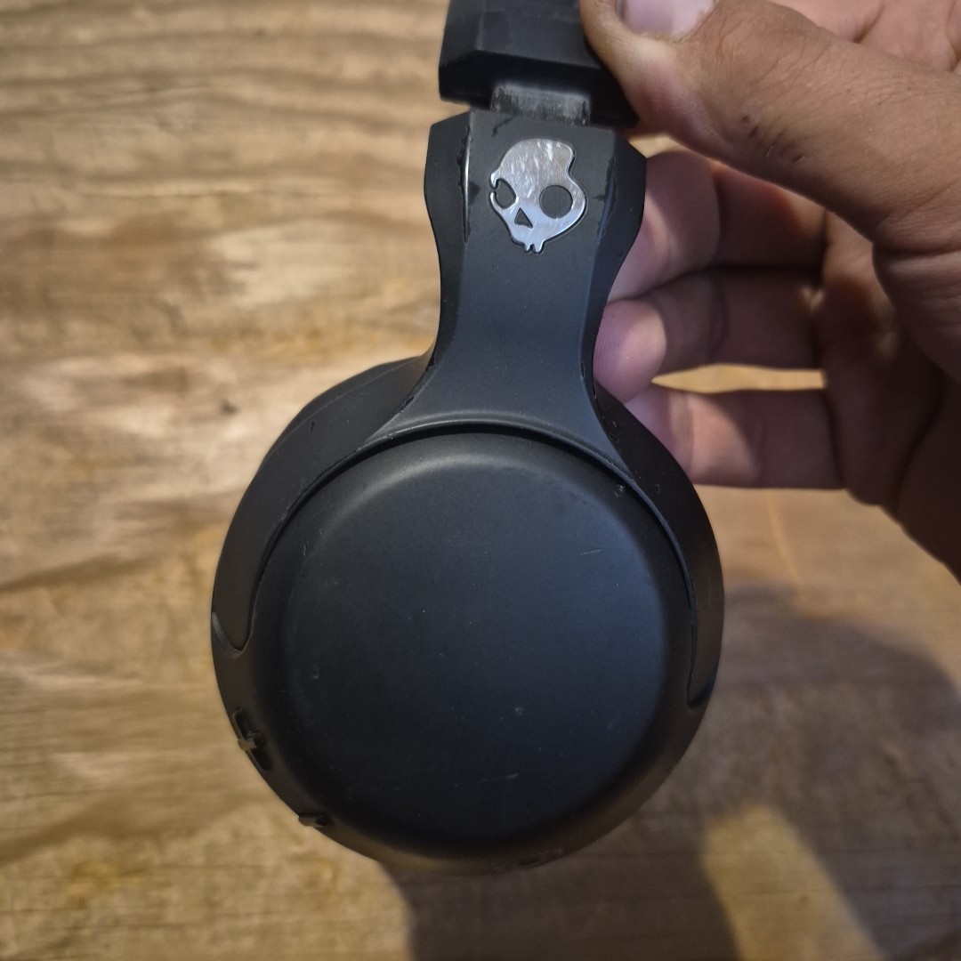 SkullCandy Hesh 2Black Bluetooth OverEar Headphone For Parts