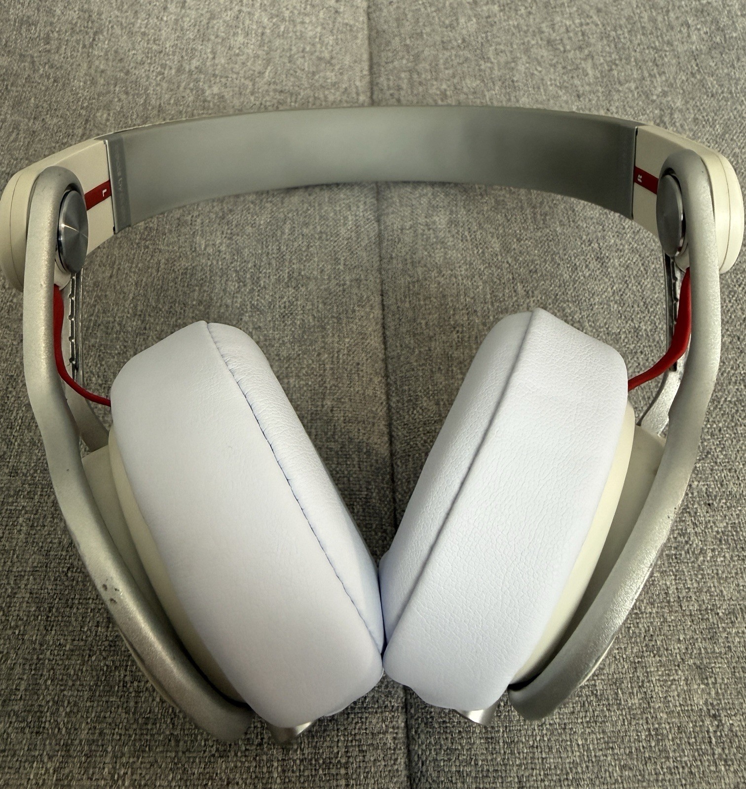 Beats Mixr Mixer Headphones David Guetta Edition White/Gray Limited Edition