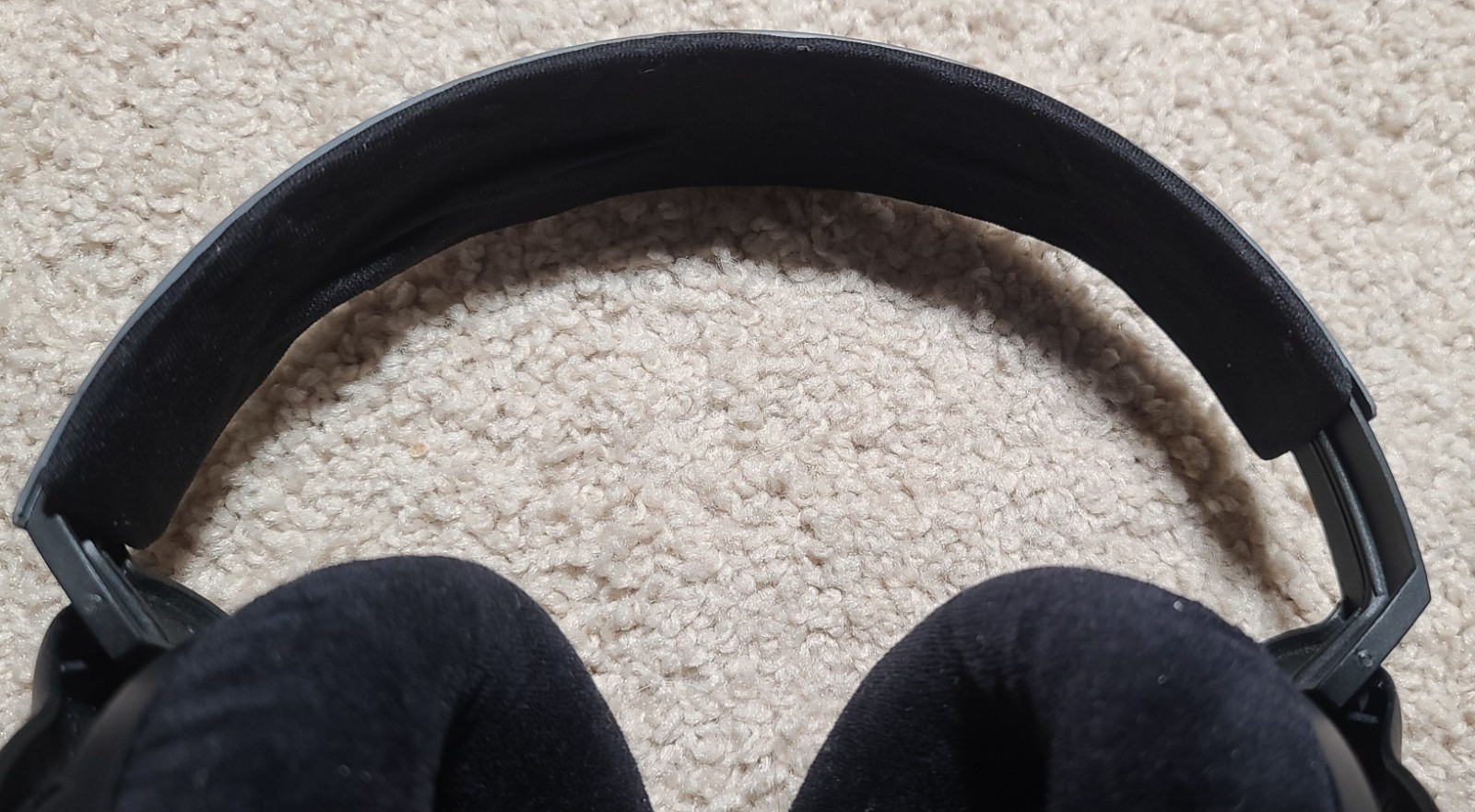 SENNHEISER HD 500A OVER-EAR WIRED HEADPHONES | BLACK