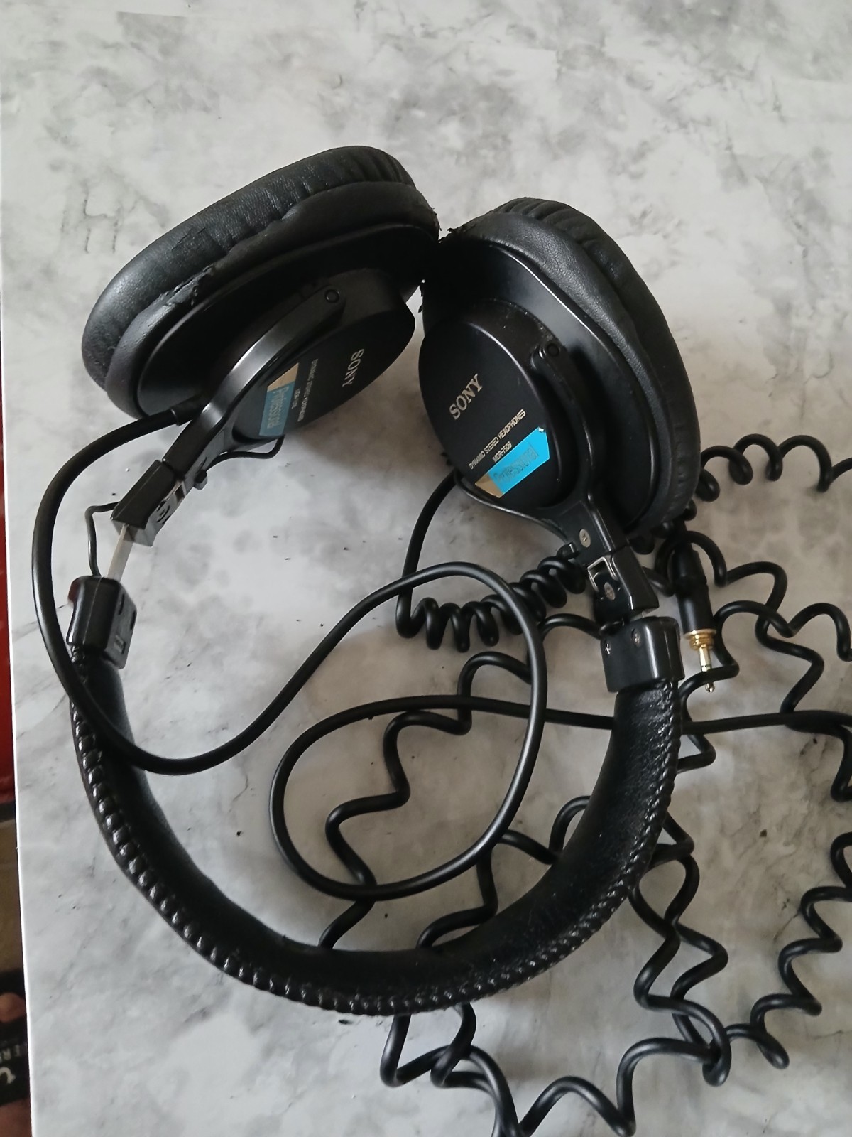 SONY Professional Studio Headphones Monitors: MDR-7506 – Tested -& Work.