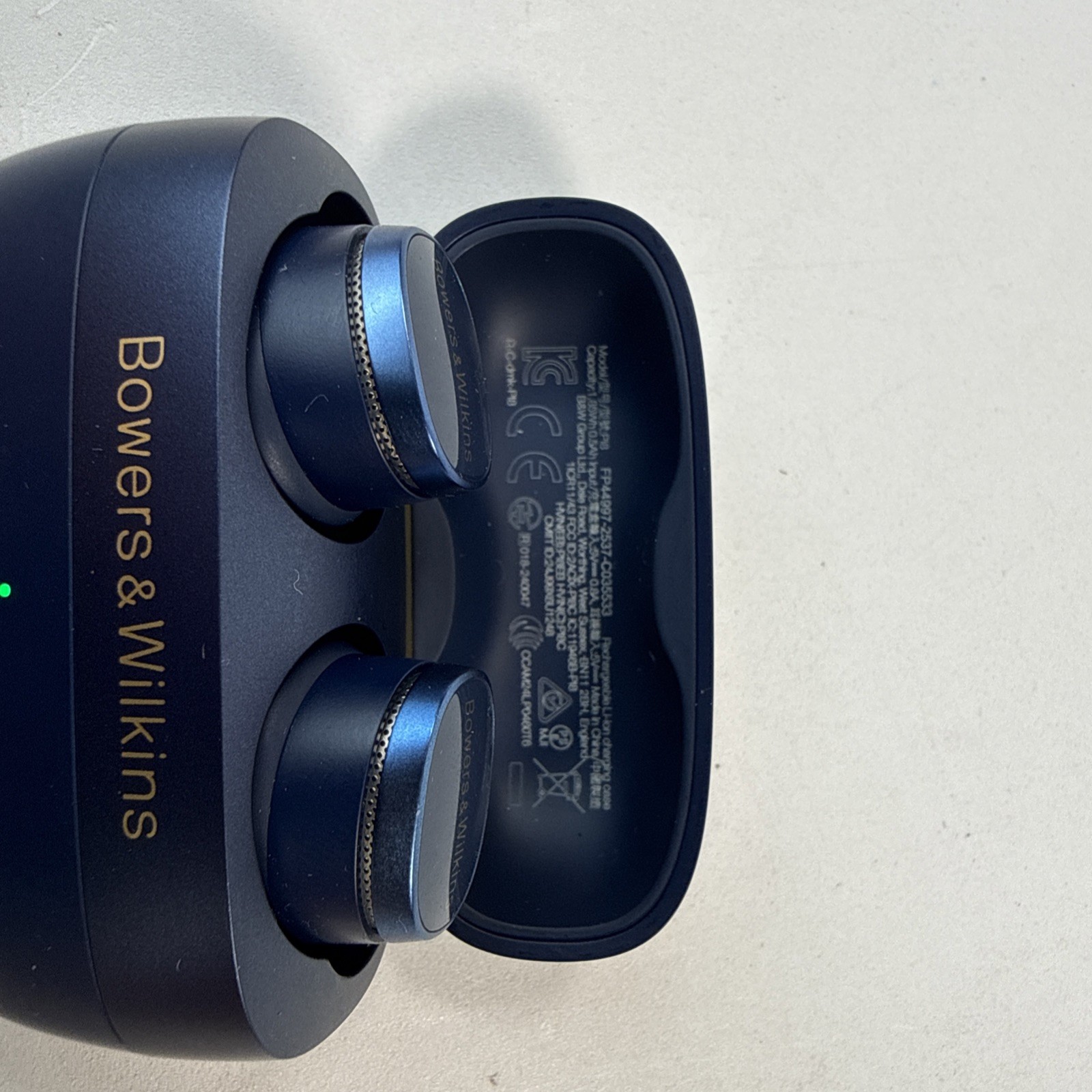 Bowers & Wilkins Pi8 In-Ear Wireless Noise Cancelling Headphones – Midnight Blue