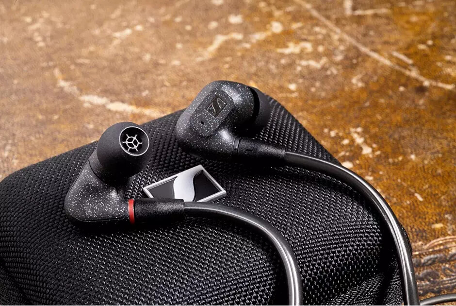 Sennheiser IE 300 Audiophile Wired 3.5mm Earbuds Headphones In-Ear