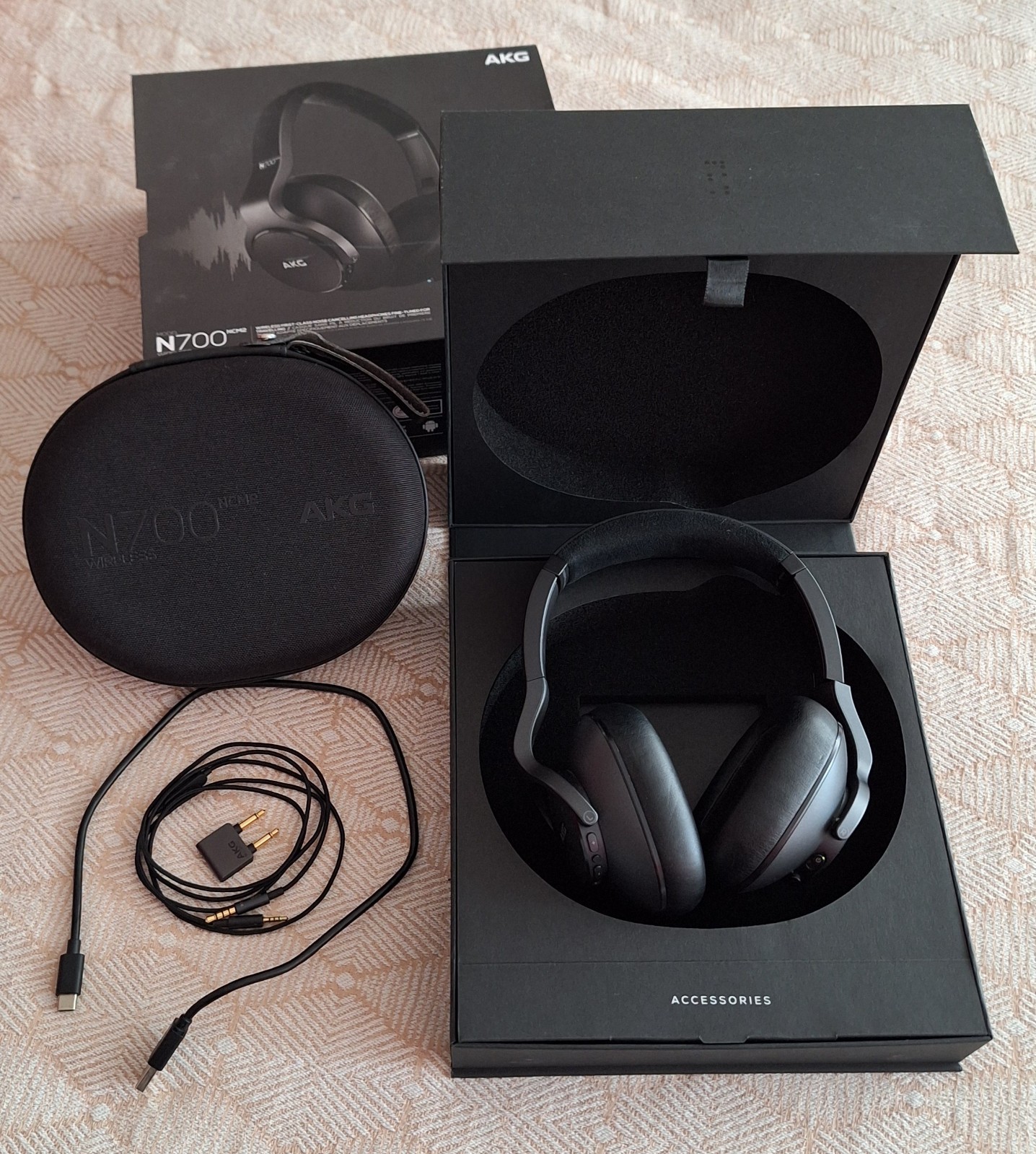 AKG N700NC M2 premium over-ear, ANC wireless headphones. Harman curve accurate
