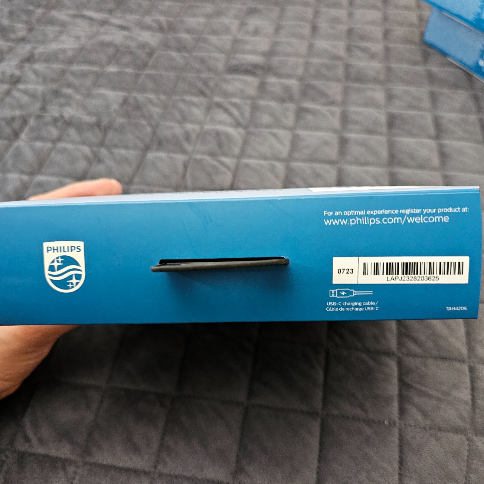 PHILIPS H4205 On-Ear Wireless Headphones with 32mm Drivers and BASS Boost – Blue