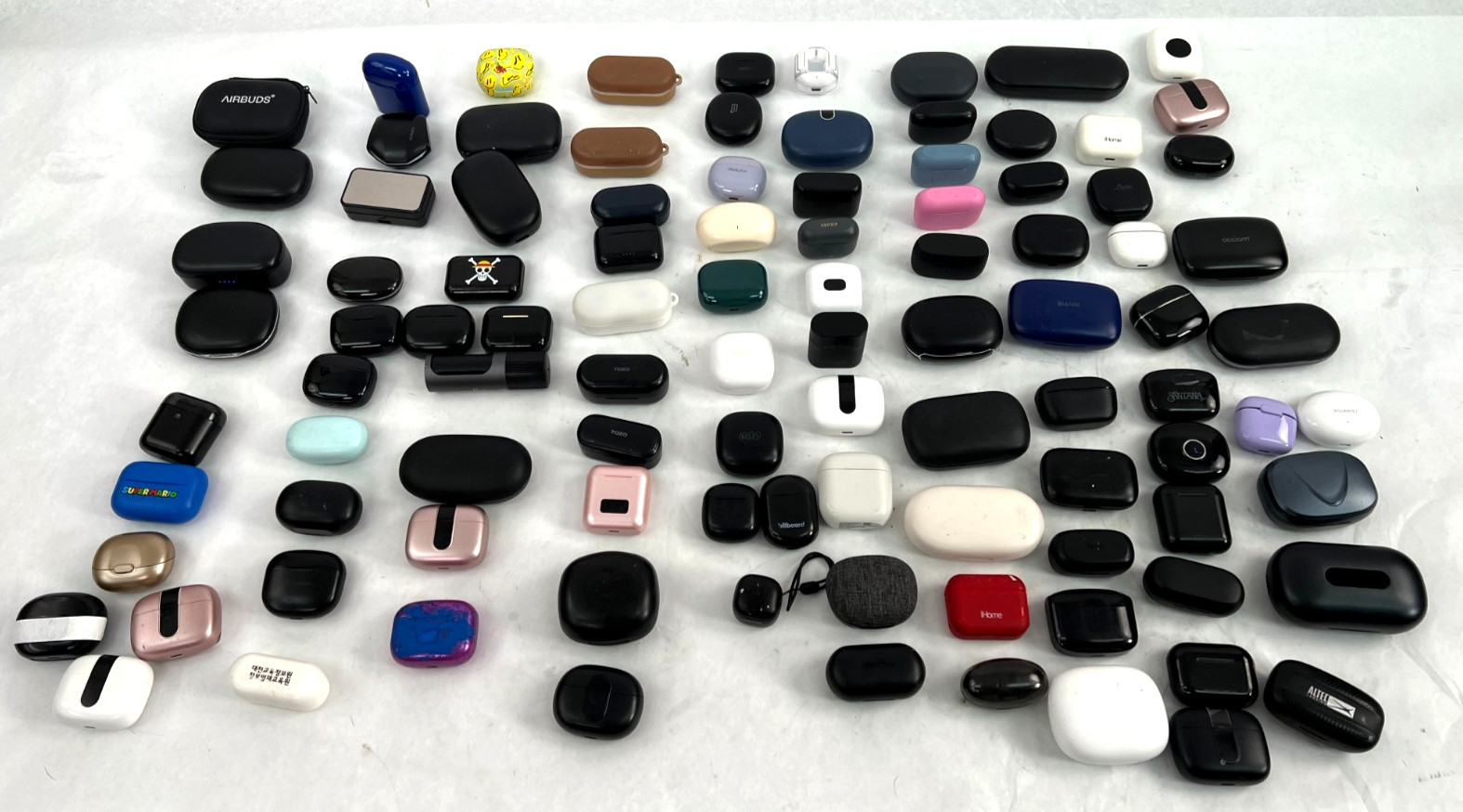 LOT OF 100 Lenovo ONN JLAB TOZO iHome Generic In-ear Bluetooth Earbuds (1)