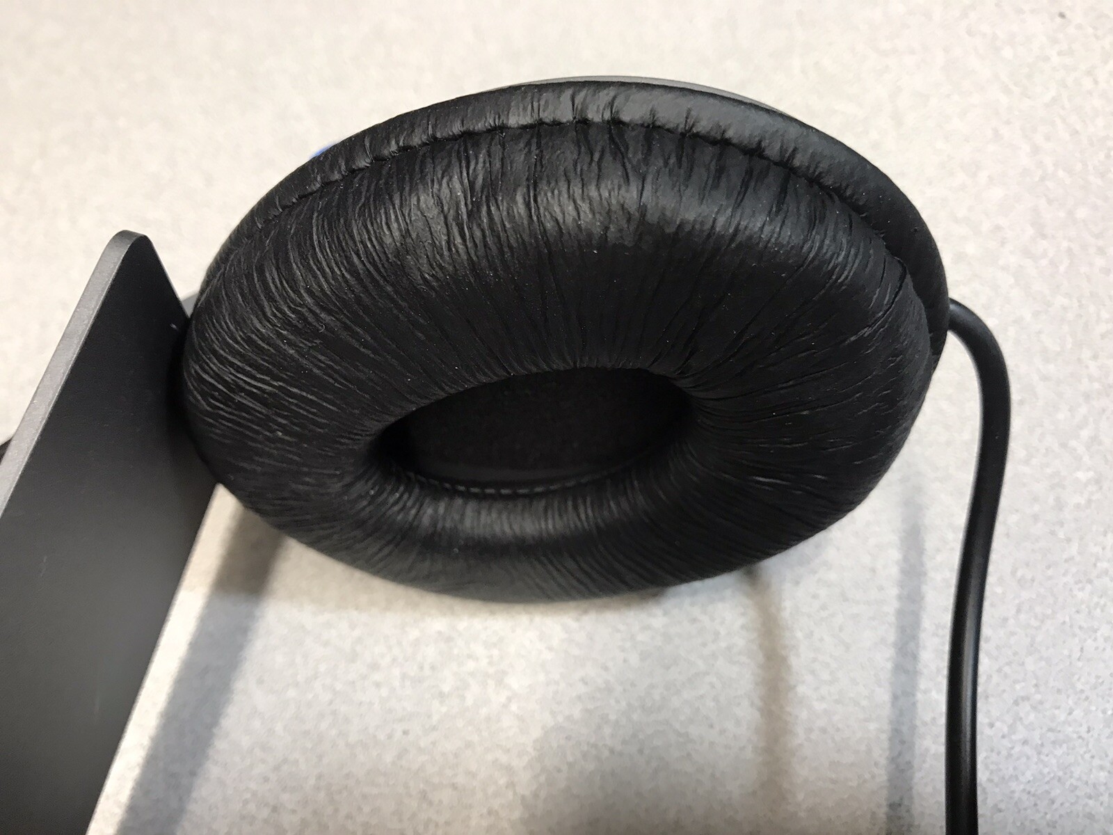 SAMSON HP10 HEADPHONES STEREO STUDIO PLAYBACK MONITORING