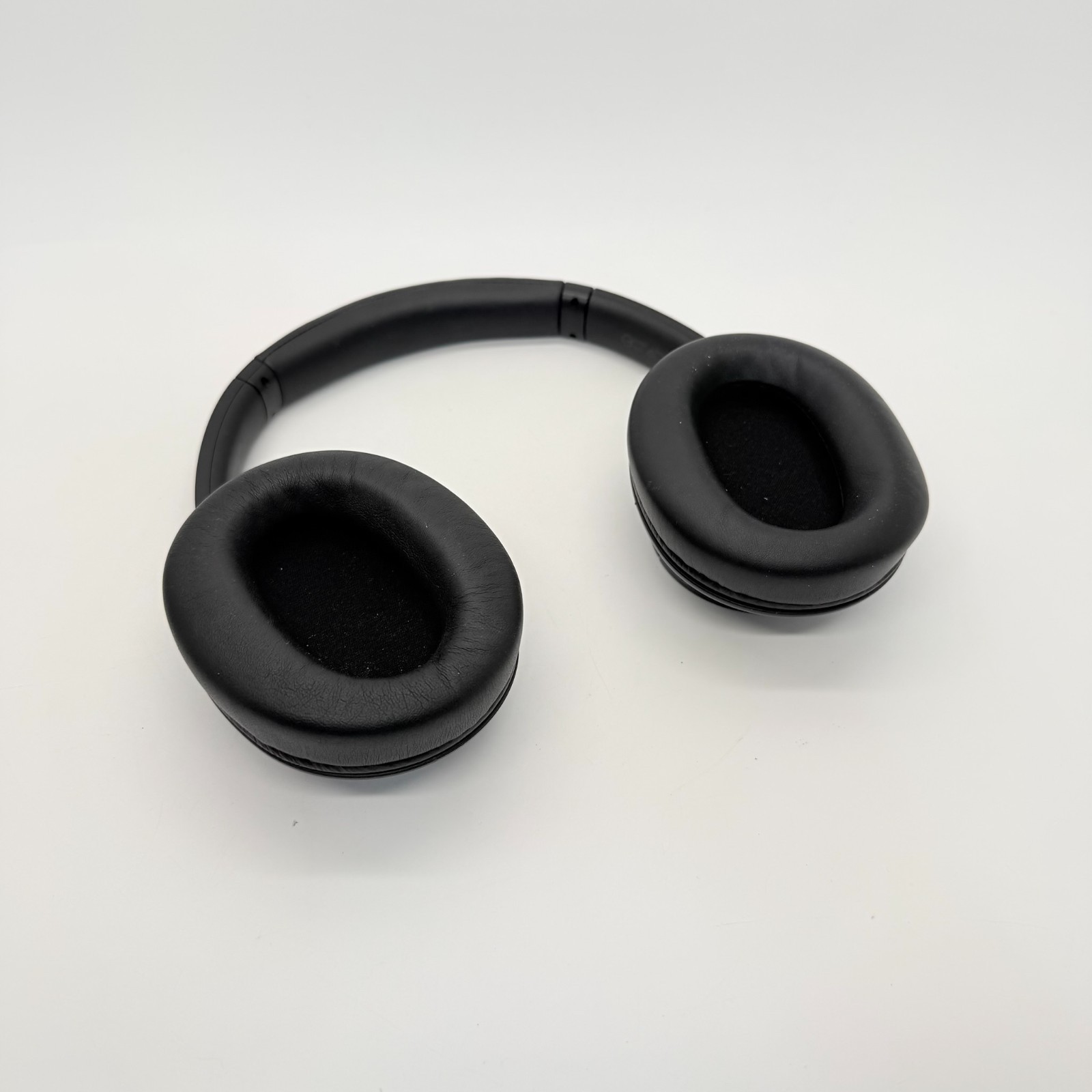 Sony WH-CH720N/B Noise Canceling Wireless Headphones WHCH720N – Black