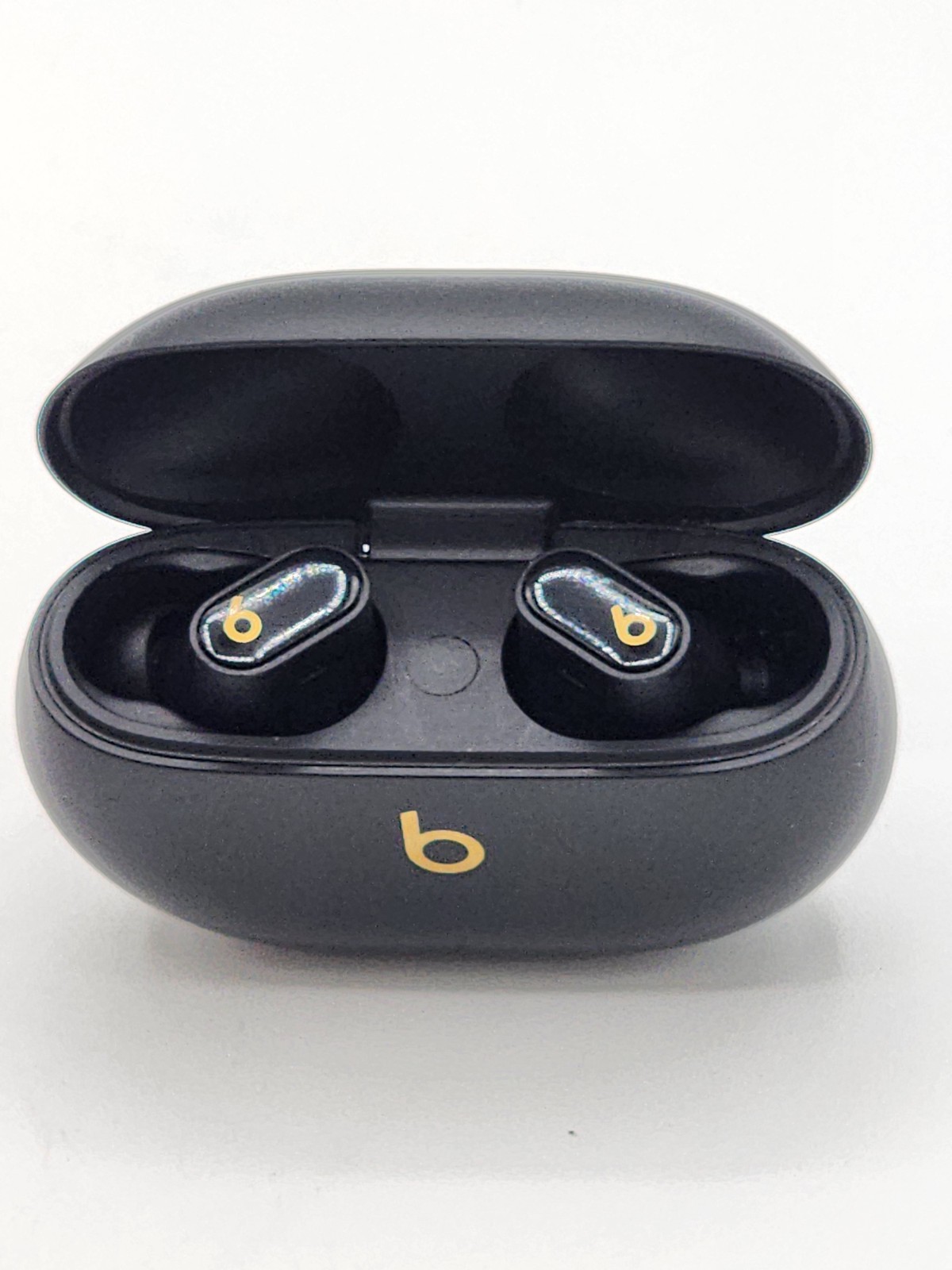Beats Studio Wireless Ear Buds Tested Working Black Includes 2nd Charge Case