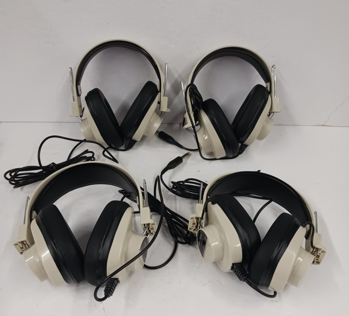 Califone 2924AV-PS Headphones 6ft cord New in Bag Lot Of 4