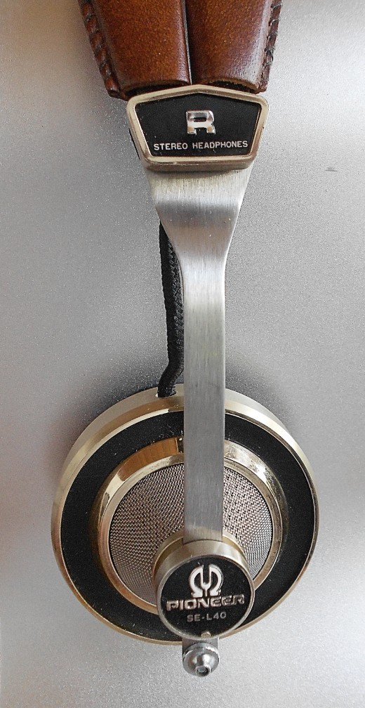 Pioneer SE-L40 headphones IN CASE vintage retro Fostex Focal Technics grouping