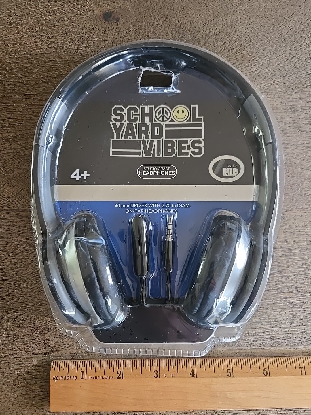 School Yard Vibes HeadPhones Black NEW See All Pics And Description