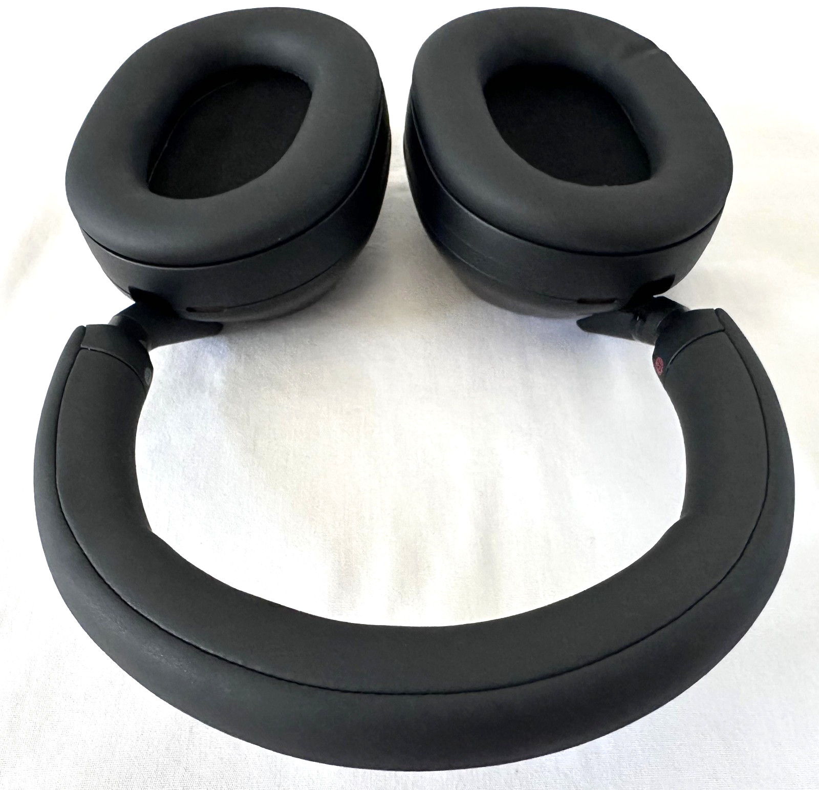Sony WH-1000XM5 Wireless Noise Canceling Over-Ear Headphones Black Please Read –