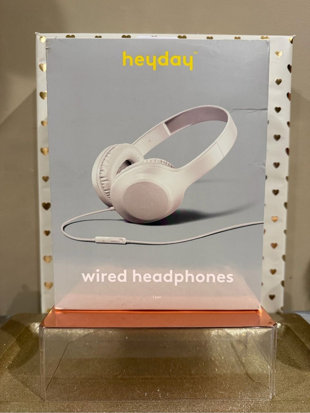 Wired On-Ear Headphones White 3.5mm Aux w/Mic & Remote (NEW)