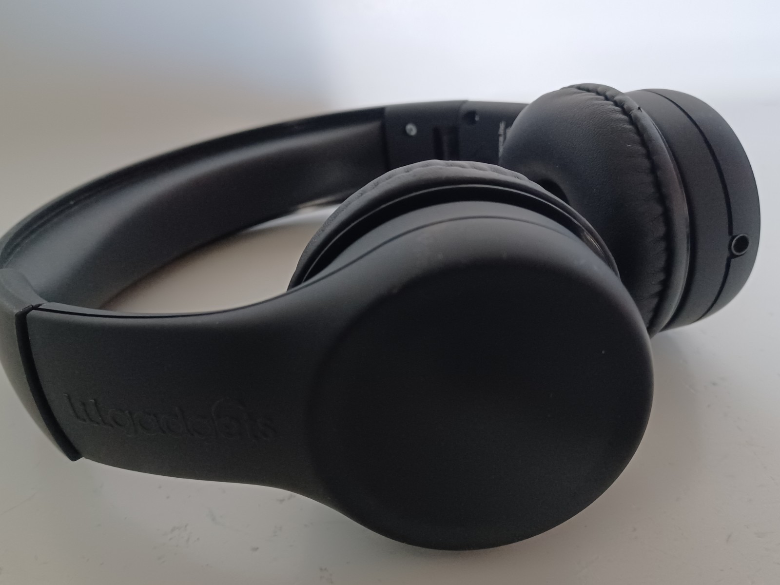 LilGadgets Kids Premium Volume Limited Wired Headphones w/ SharePort Connect+