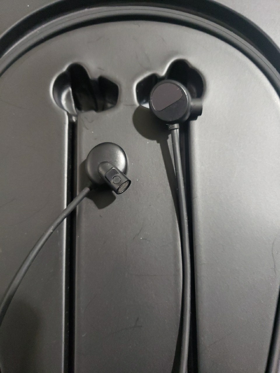 RYTHFLO RY-WH06 Hybrid Active Noise Cancelling Bluetooth 6.0 Headphone Neckband