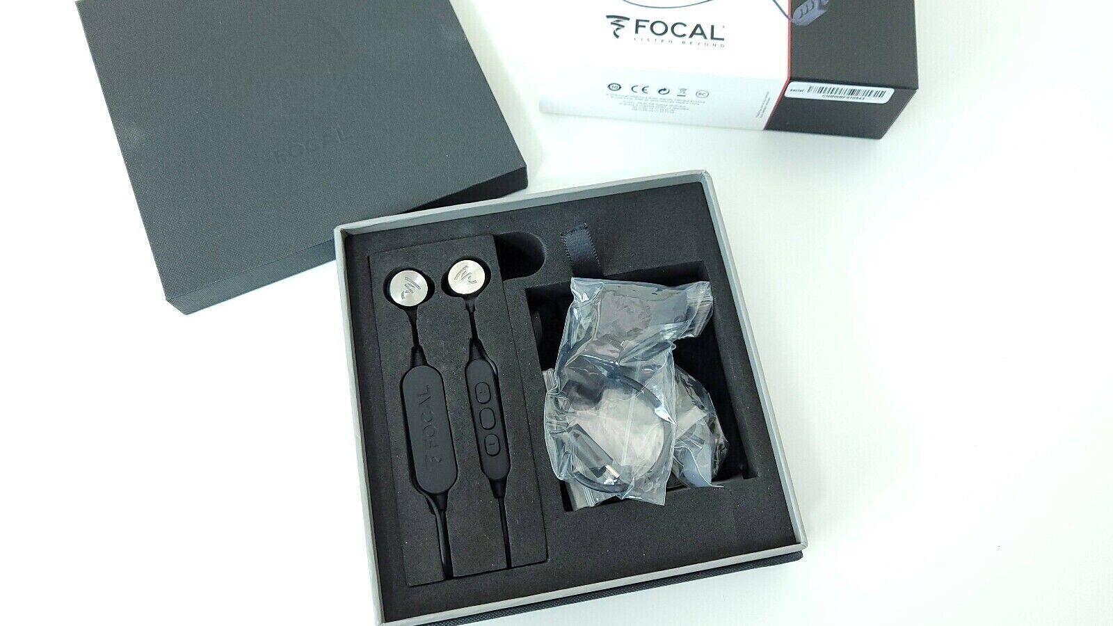 Focal Sphear Wireless In-Ear Headphones with Three-Button Remote and Microphone