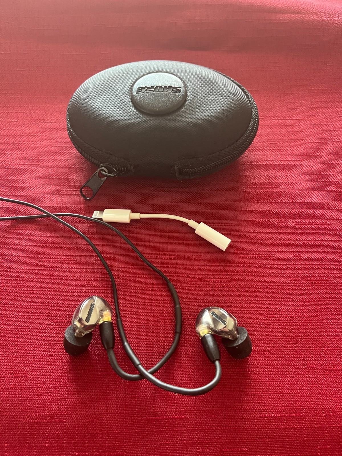 Shure SE425 Sound Isolating In-Ear Stereo Headphones