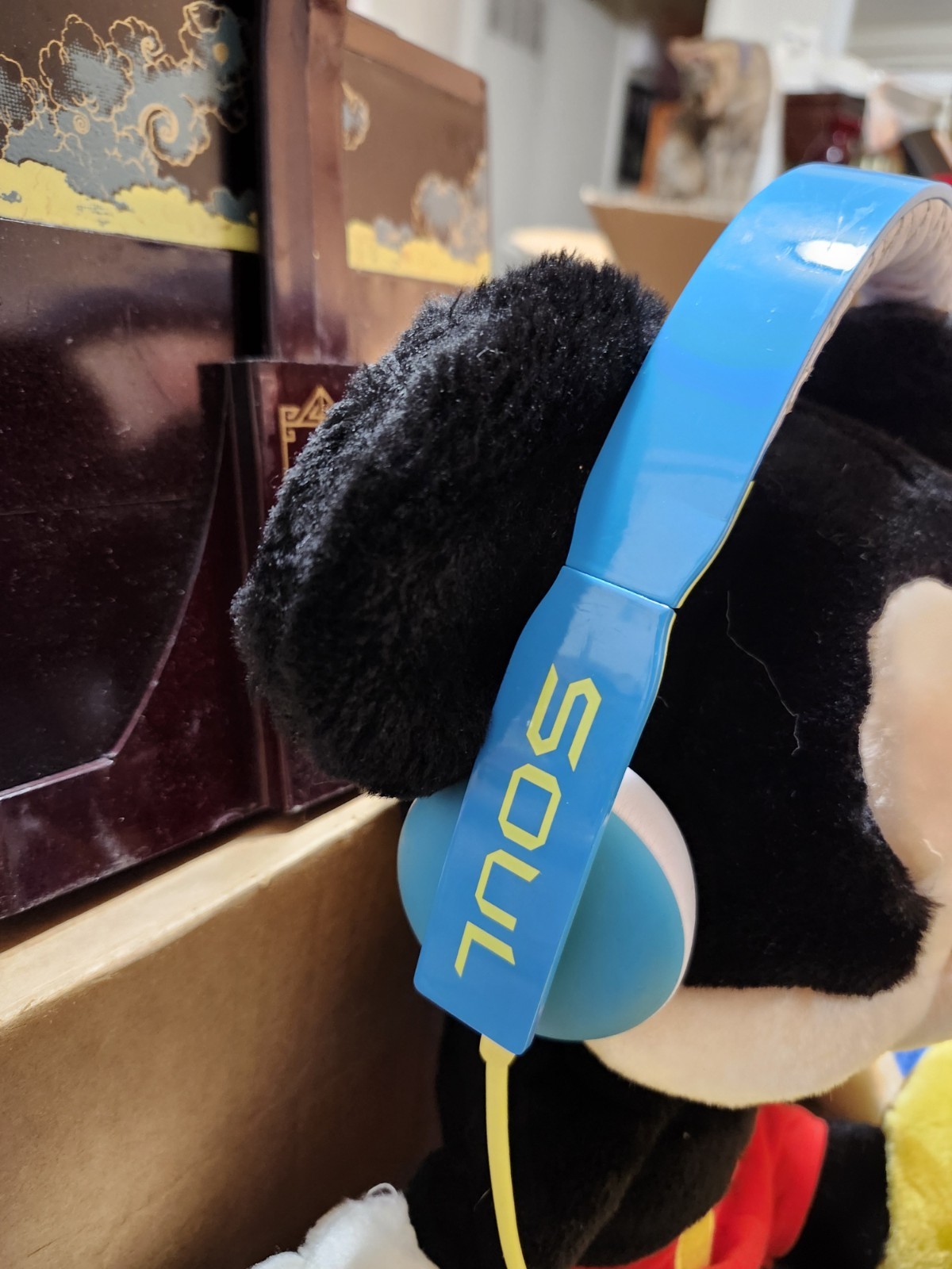 SOUL SL300 Elite High Definition Noise Canceling Headphones by Ludacris Teabow