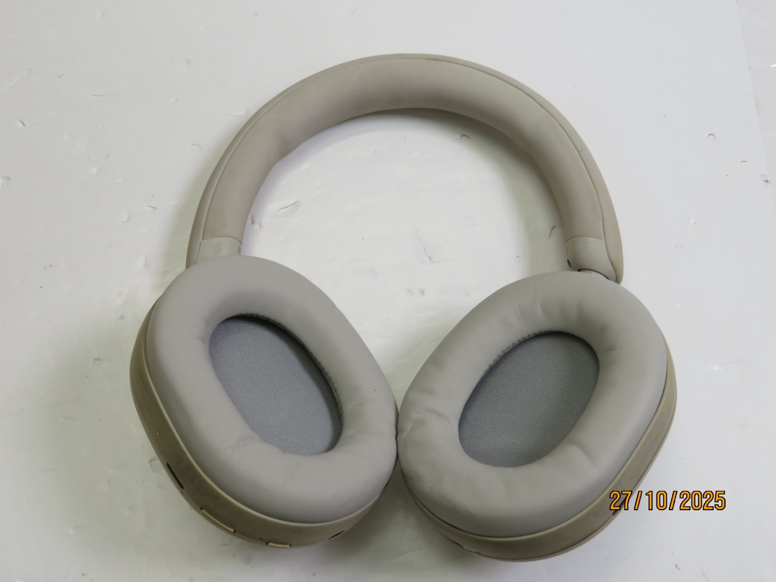 Sony WH-1000XM5 Over-Ear Noise Cancelling Bluetooth Headphones – SILVER [DJ1285]