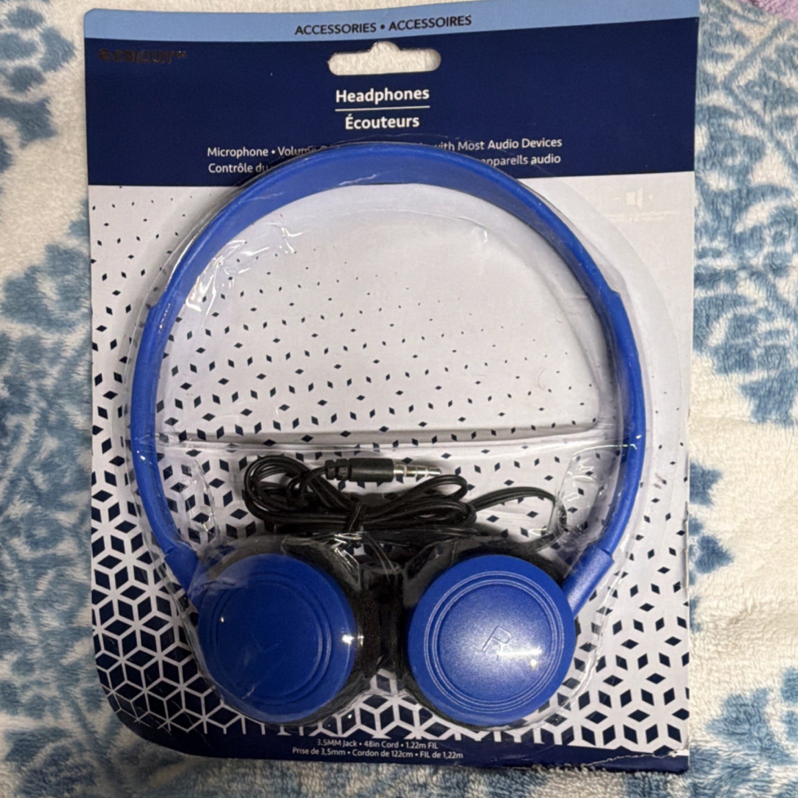 E-Circuit Blue Headband Stereo Headphones 3.5mm Jack Mic Volume 48in Cord