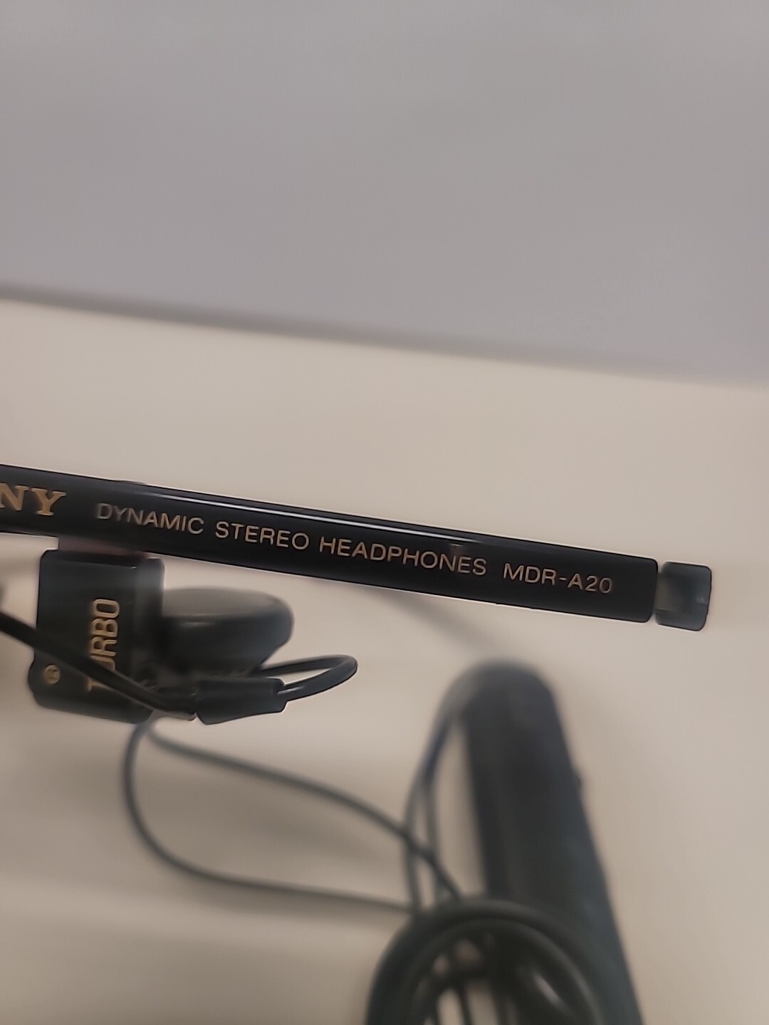 Sony Turbo Dynamic Stereo Headphones MDR-A20 Walkman W Controller Foldable