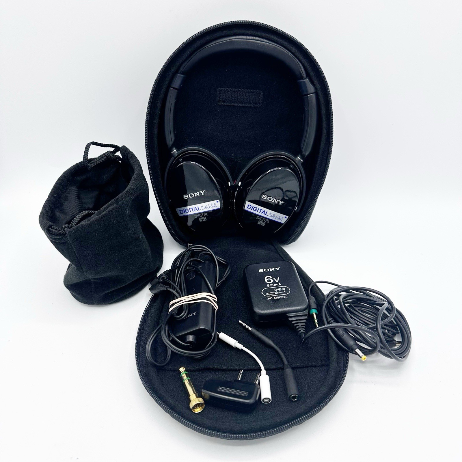 Sony MDR-NC500D Digital Noise Reduction Cancelation Headphones Case Cables Works