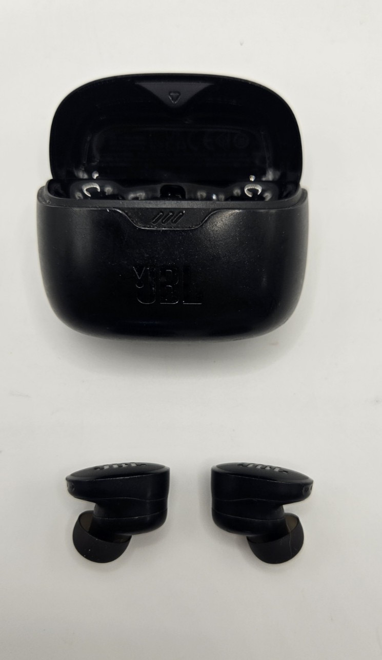 JBL Tune Buds Wireless Zero Noise Cancelling Earbuds (Black)