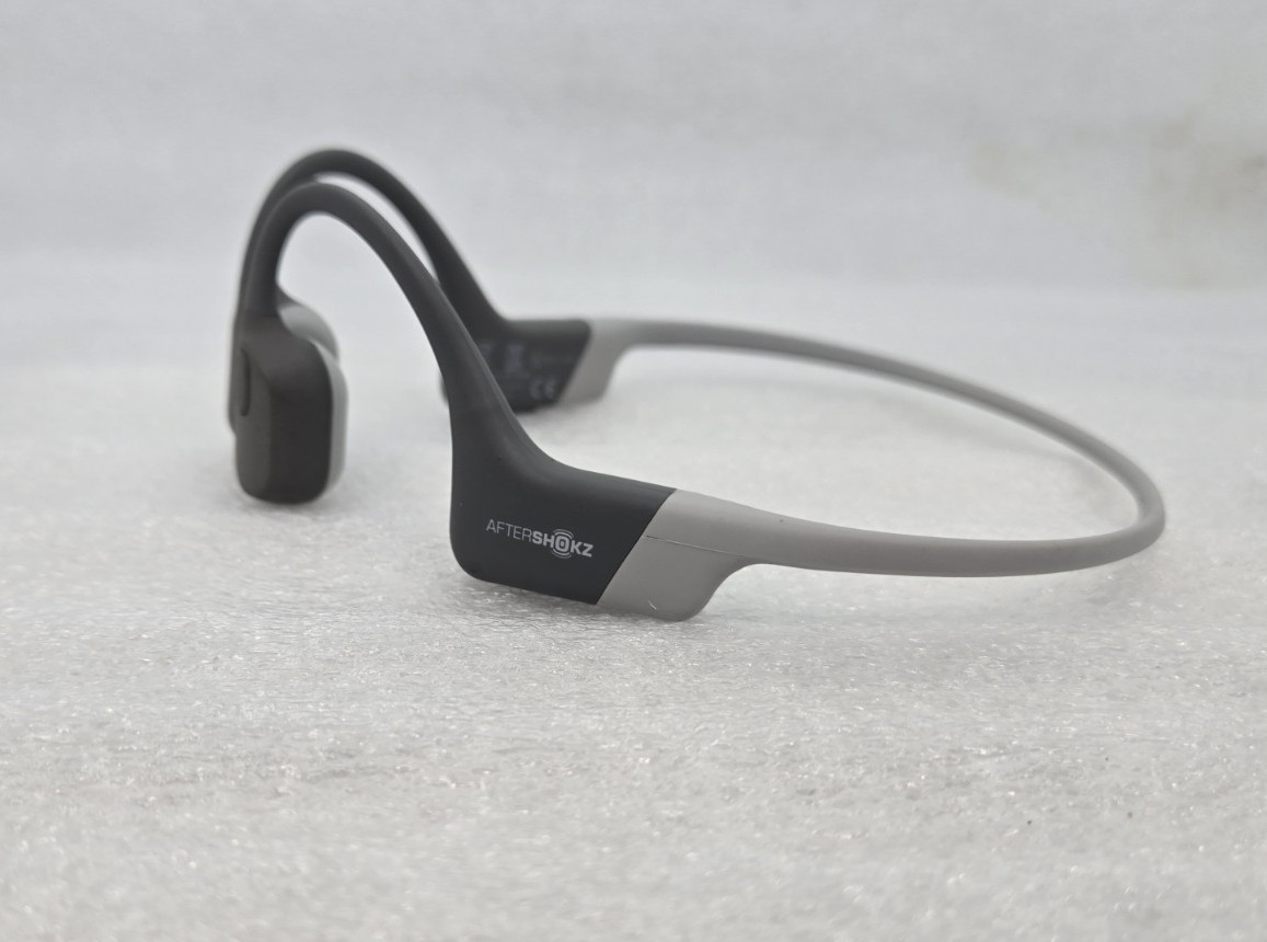 Aftershokz OpenRun Bone Conduction Headphones Grey AS800 FAST FREE SHIPPING