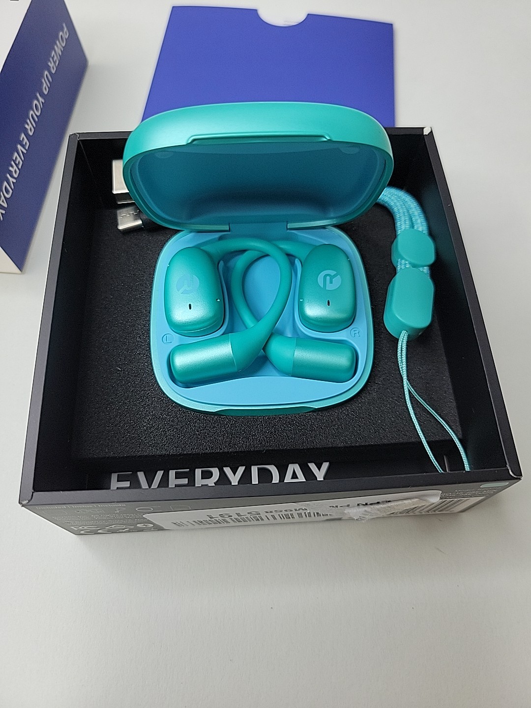 Raycon Essential Open Ear Earbuds – Open Ear Headphones, Earbuds Wireless Mint